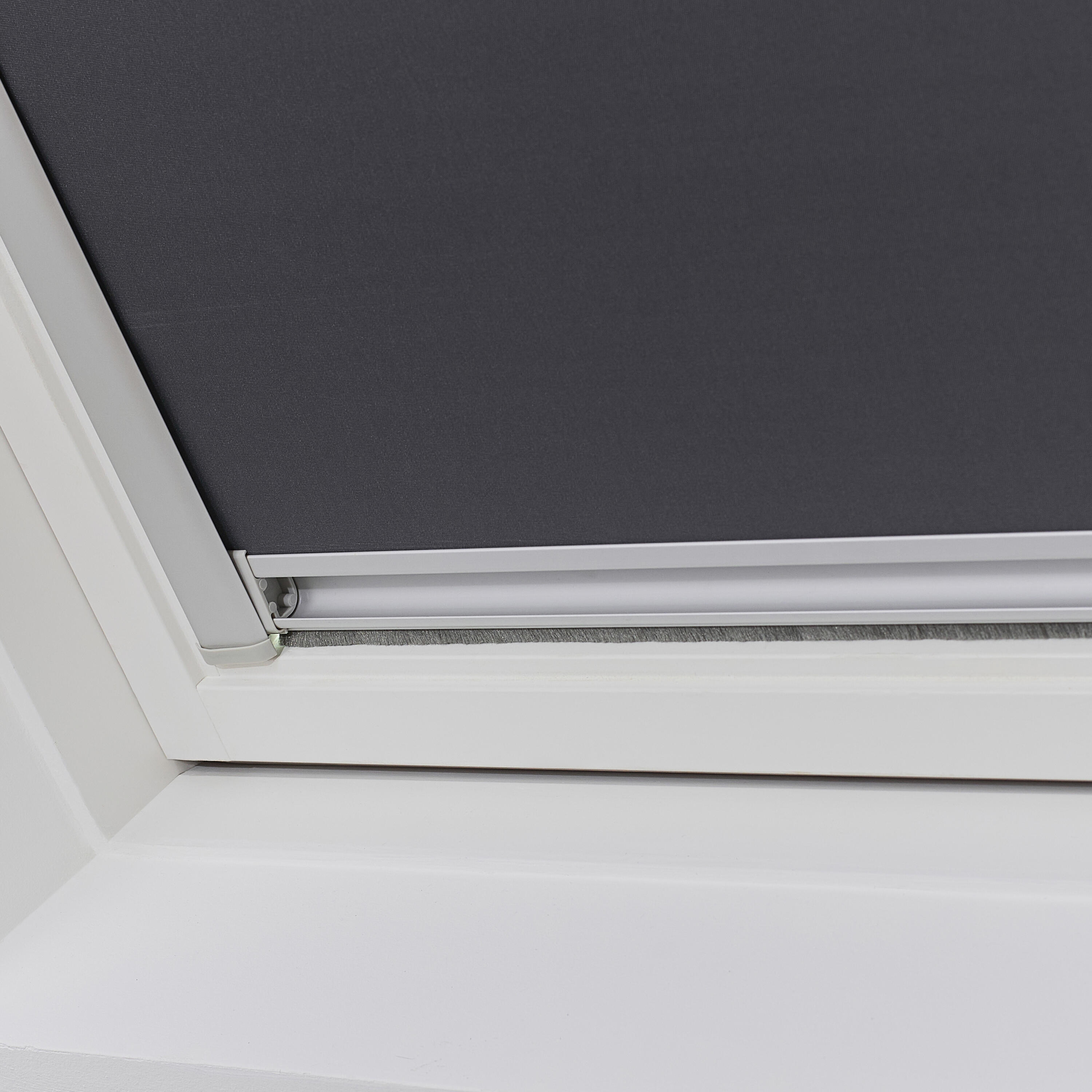 Store fenêtre de toit ISOXA occultant gris Compatible S06, cadre gris - 8