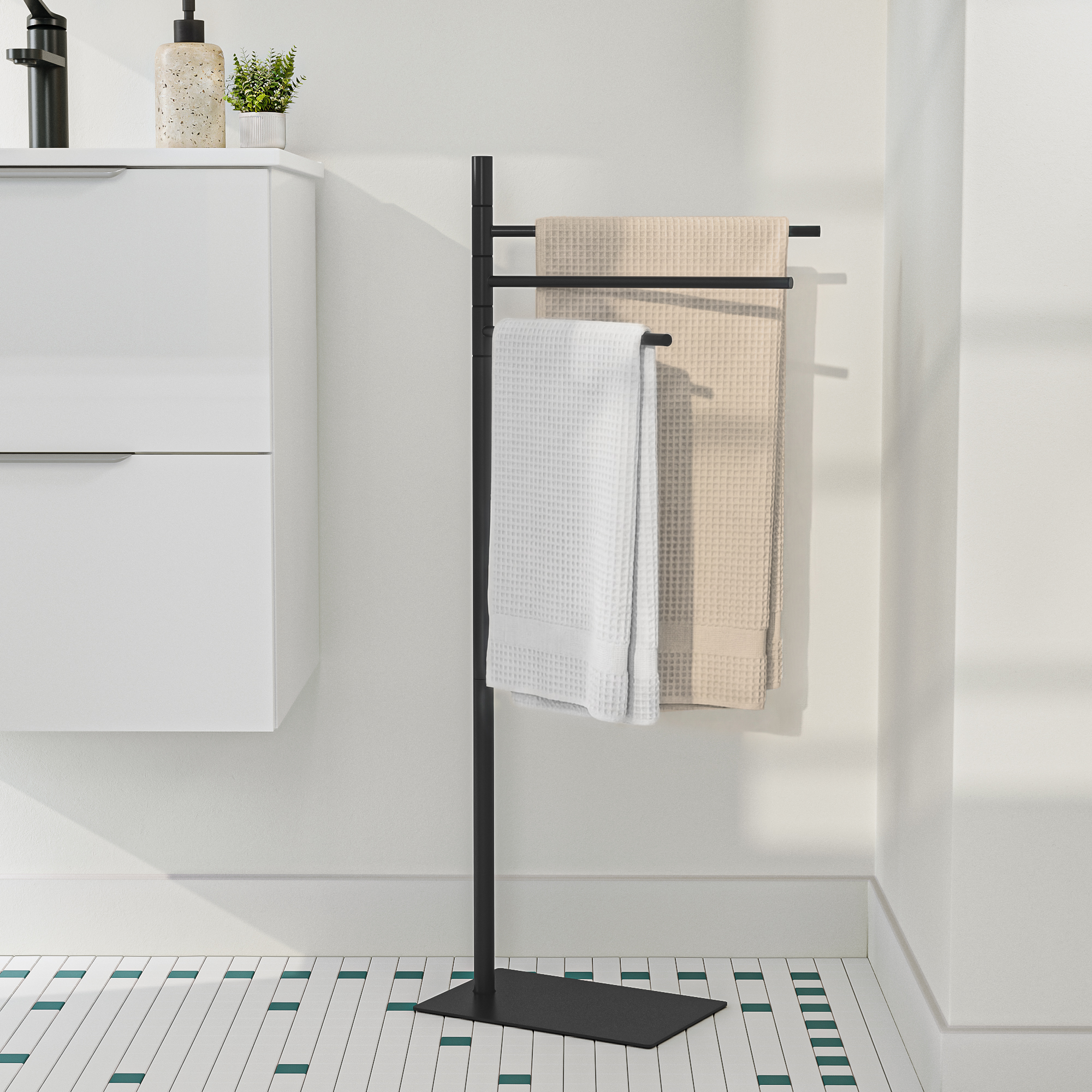 Porte-serviette sur pied Essential noir SENSEA - 2