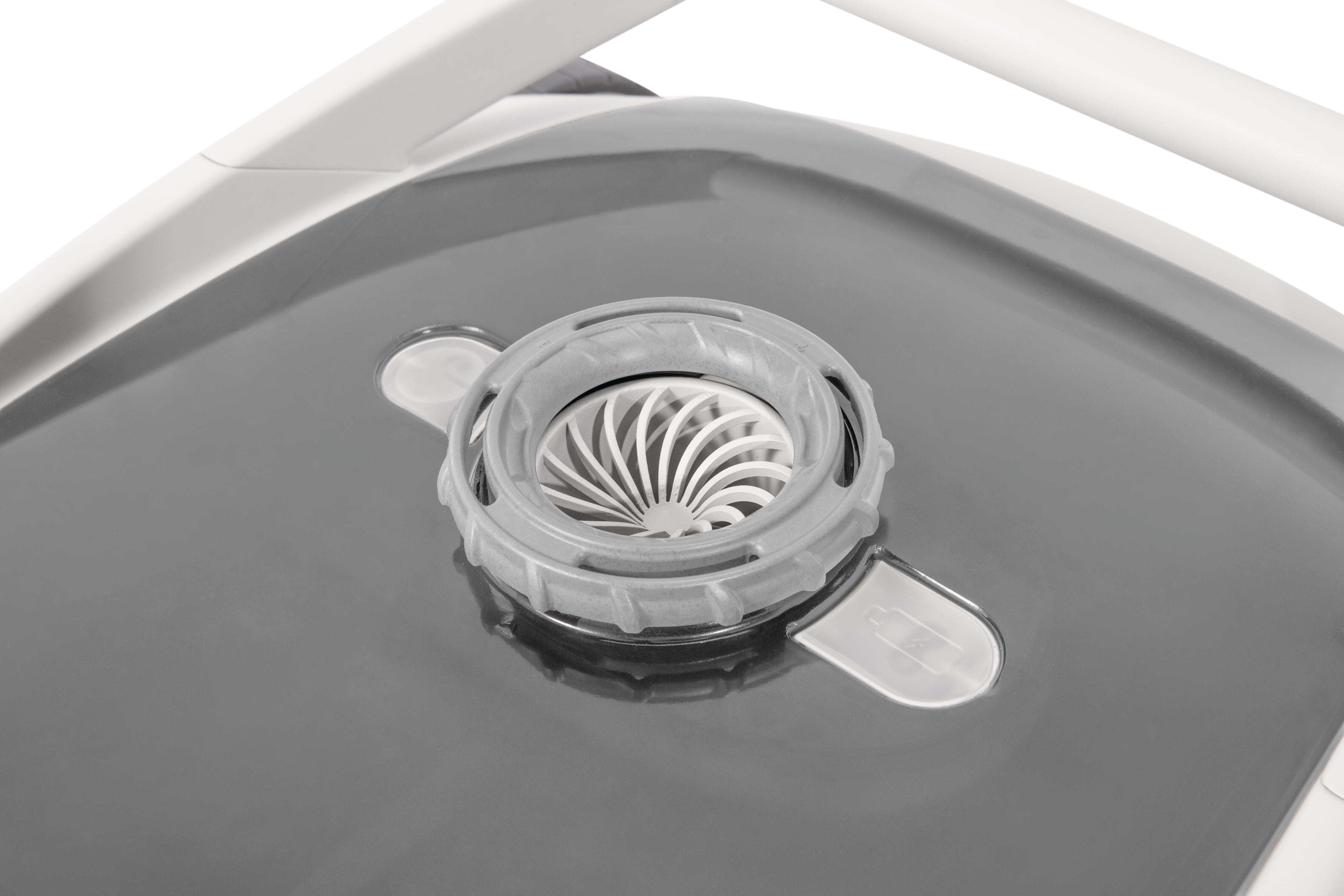 Robot de piscine à batterie INTEX ZX500R - 6