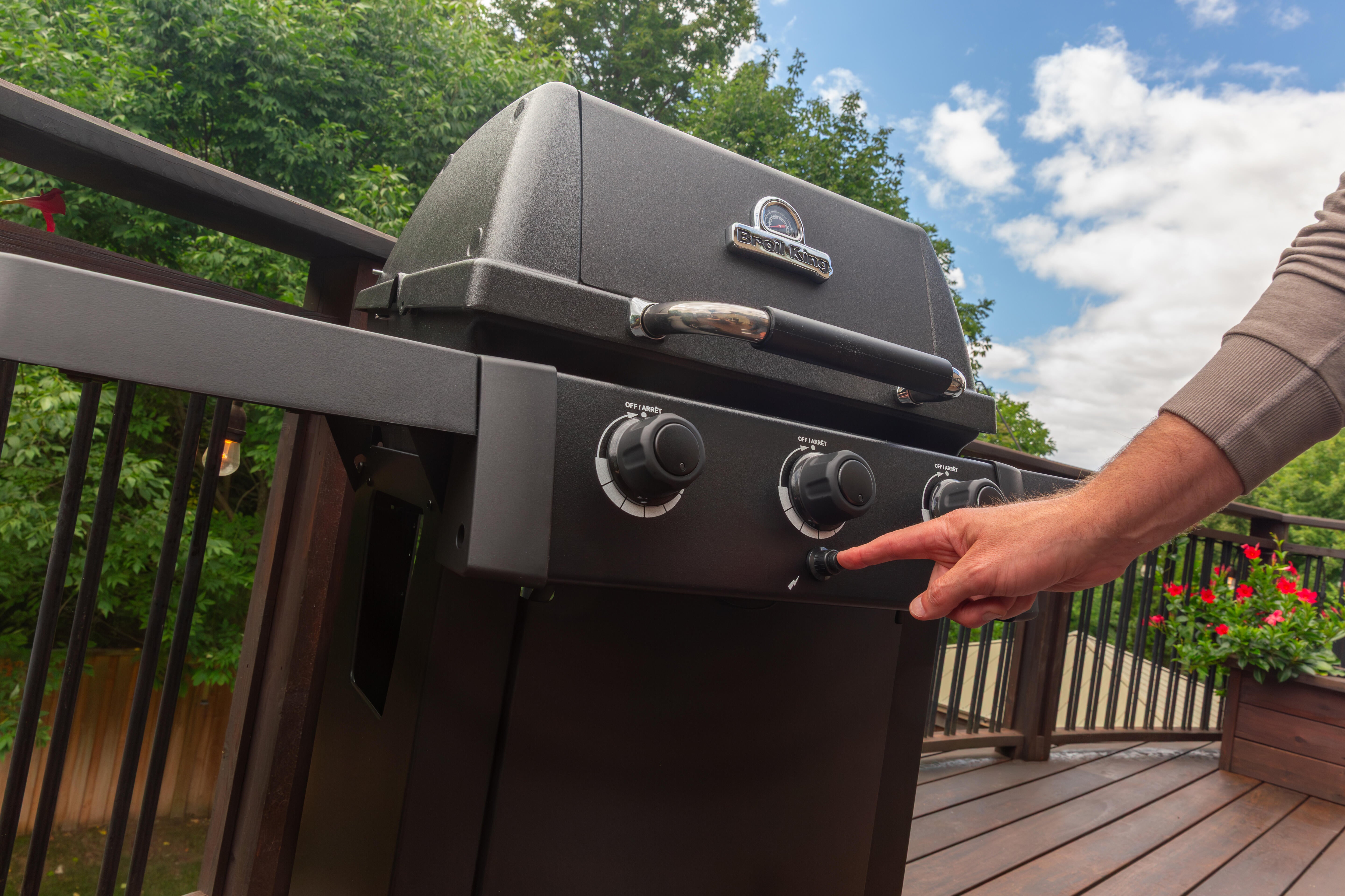 Barbecue a gás com 3 queimadores Broil King Gem 310 - 41