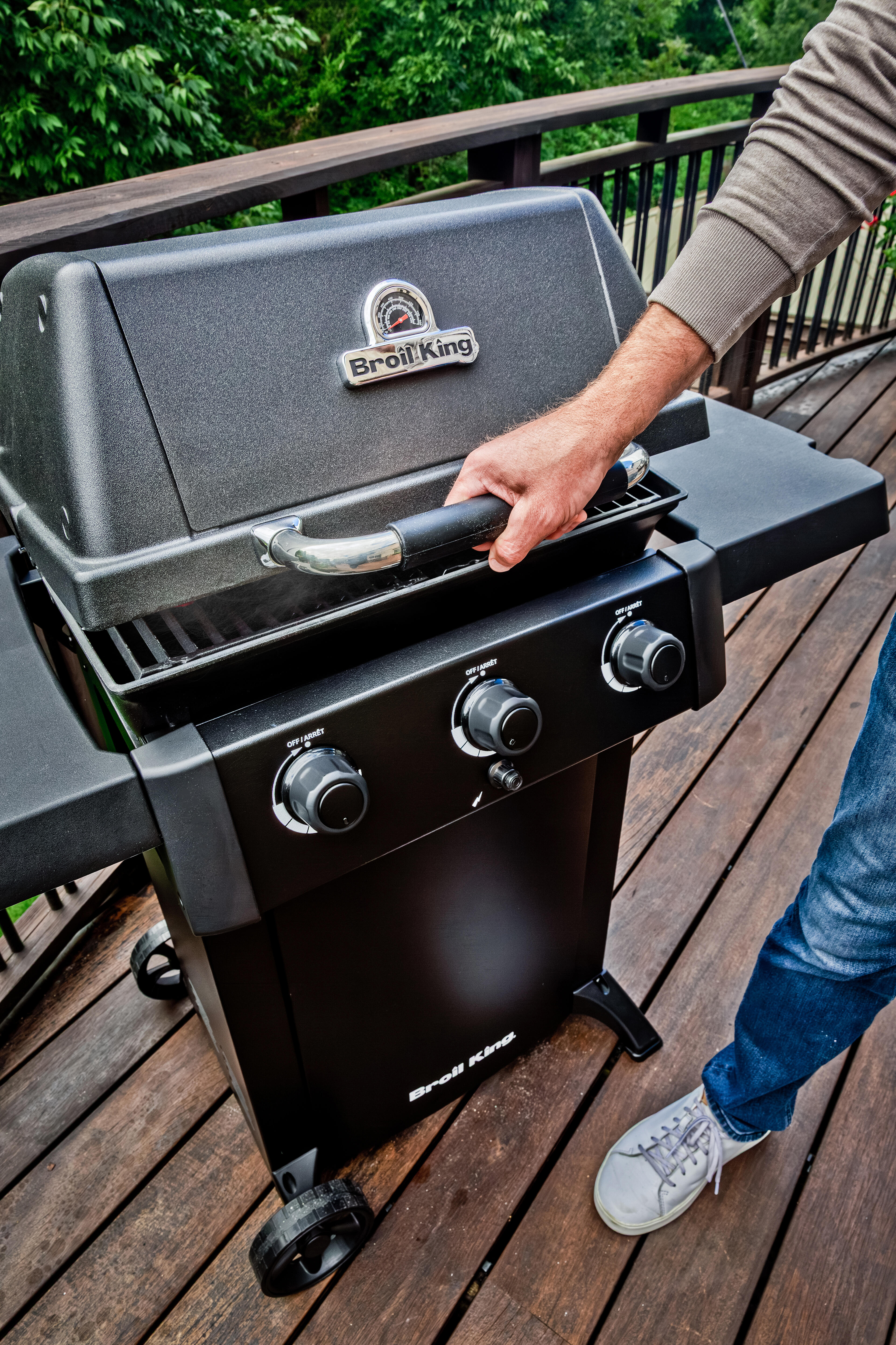 Barbecue a gás com 3 queimadores Broil King Gem 310 - 40