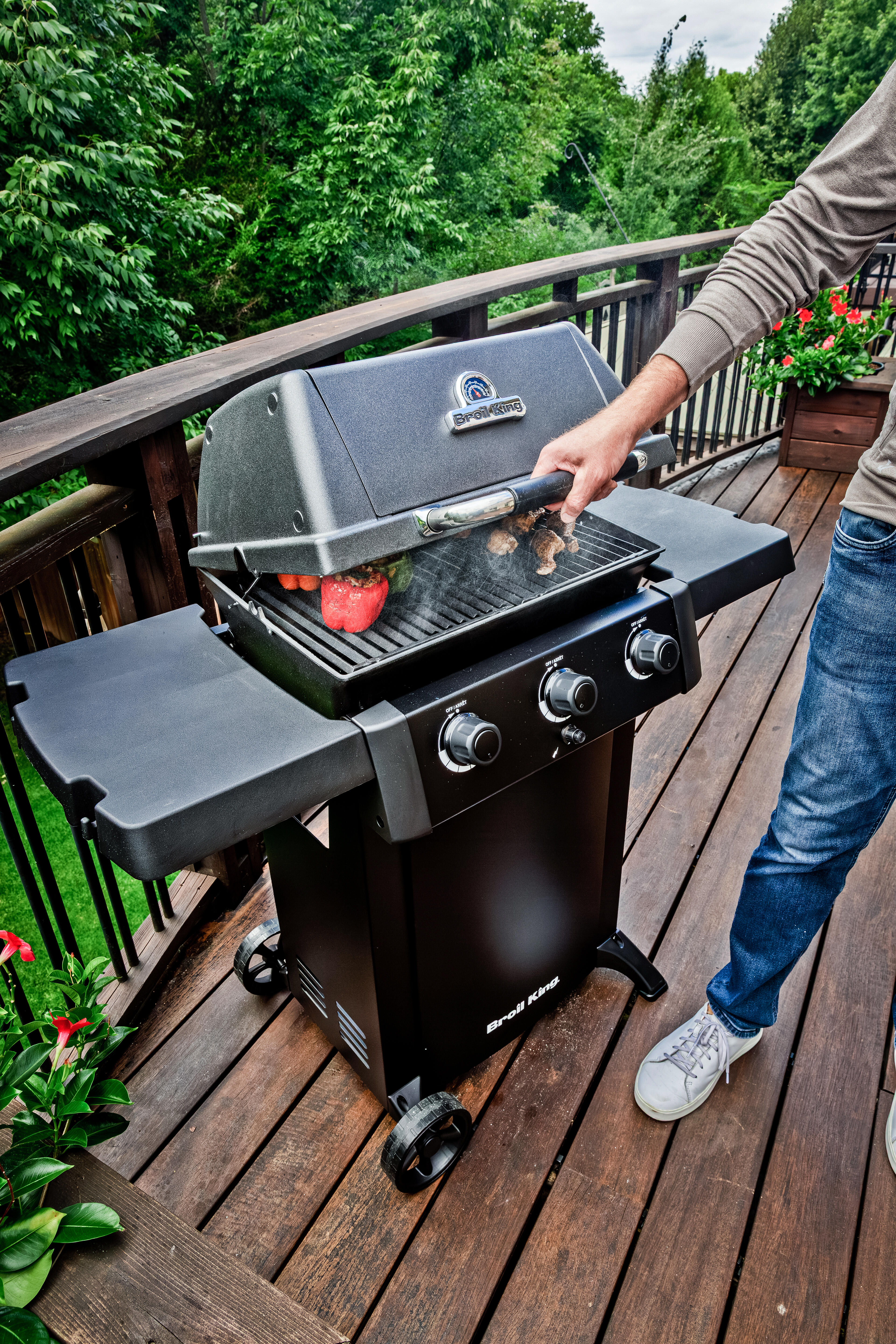 Barbecue a gás com 3 queimadores Broil King Gem 310 - 39