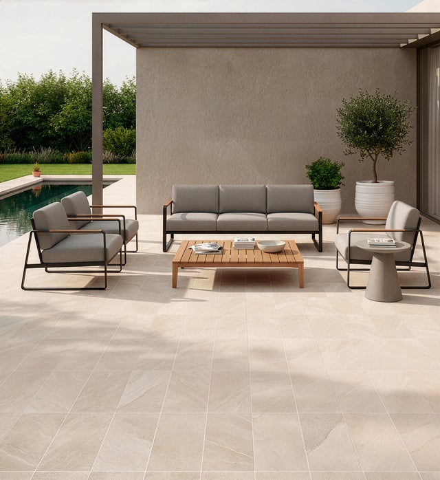 Piastrella da pavimento e rivestimento esterno in gres porcellanato 21.6 x 43.5 cm non rettificato smaltato beige sabbia opaco Artide R11 traffico intenso (pei 4/5) Sp. 8 mm 1.5 mq
