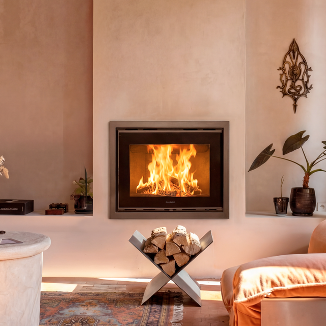 Hogar de leña C-720-S EcoDesign de 6,7 Kw + leñero Helix
