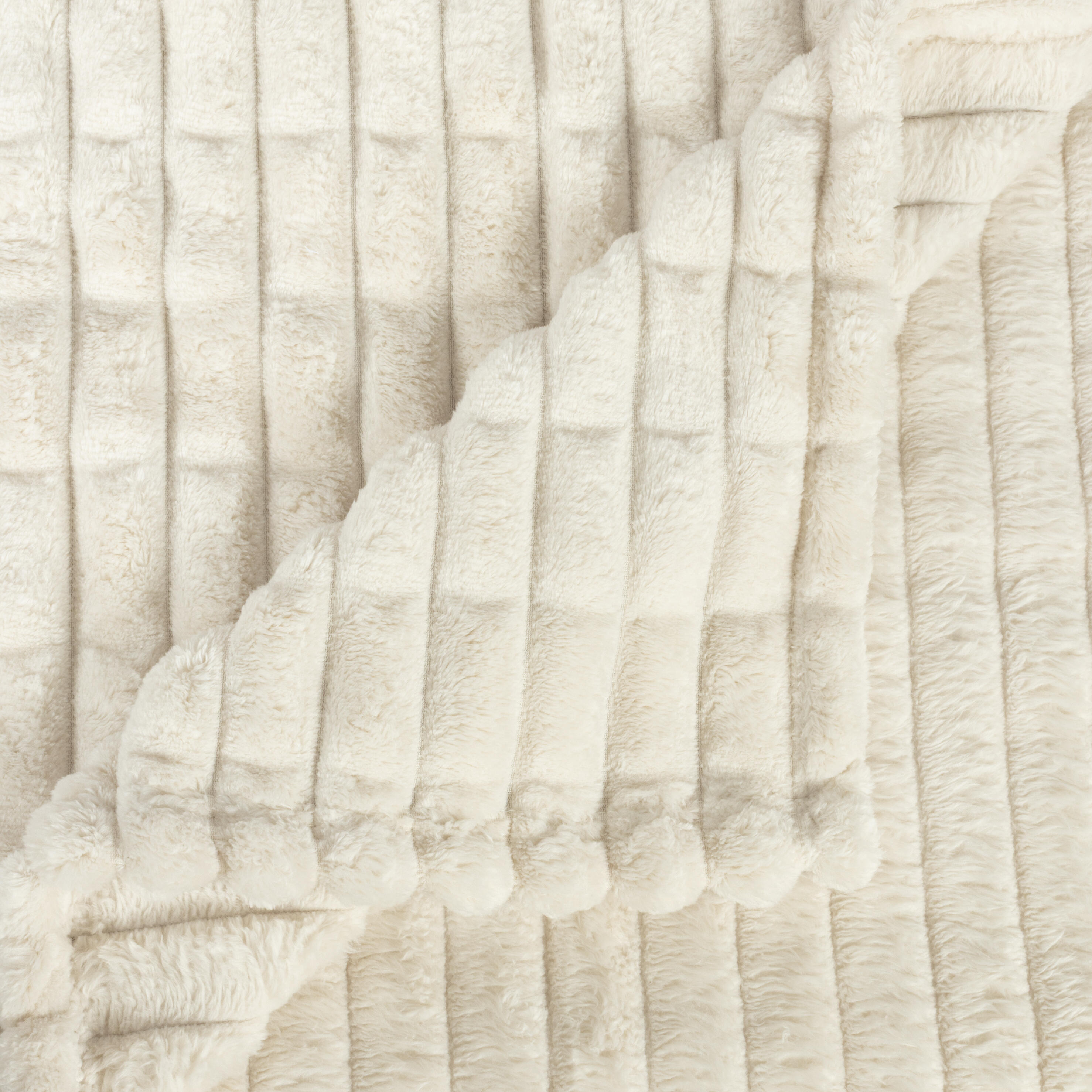 Manta franela Andes rectangular poliéster liso beige overlock y cosido de 130x170 cm - 8