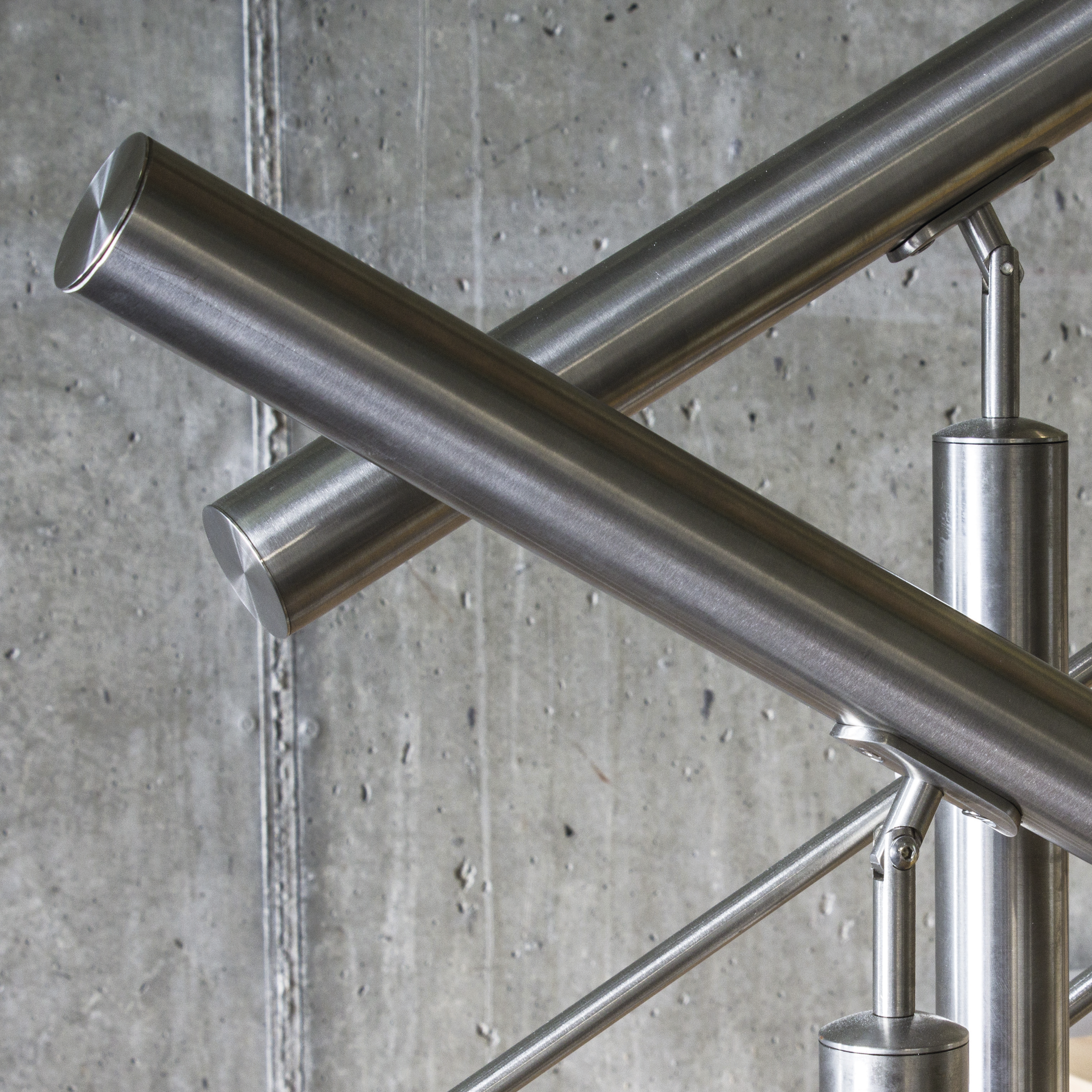 SUJECCION REGULABLE PASAMANOS A POSTE PARA VARILLAS ACERO INOXIDABLE - 3