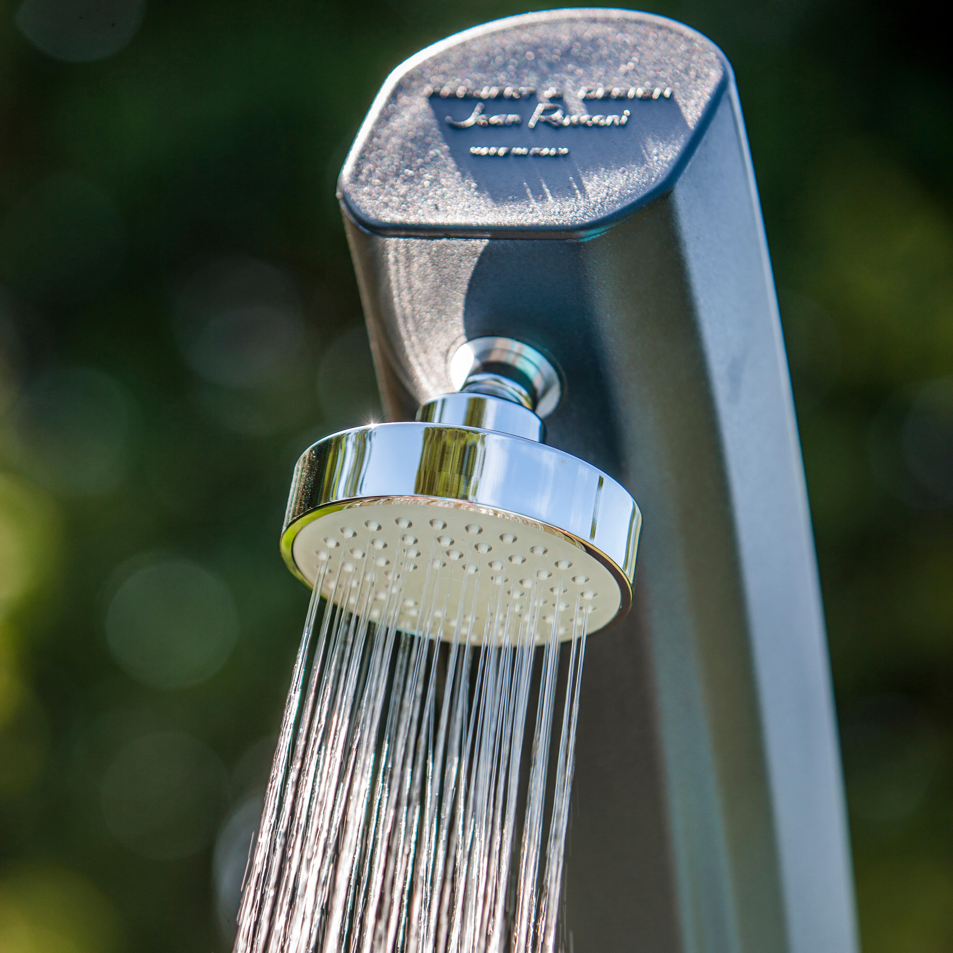 Ducha solar GRE de PVC de 25 L con lavapiés - 7