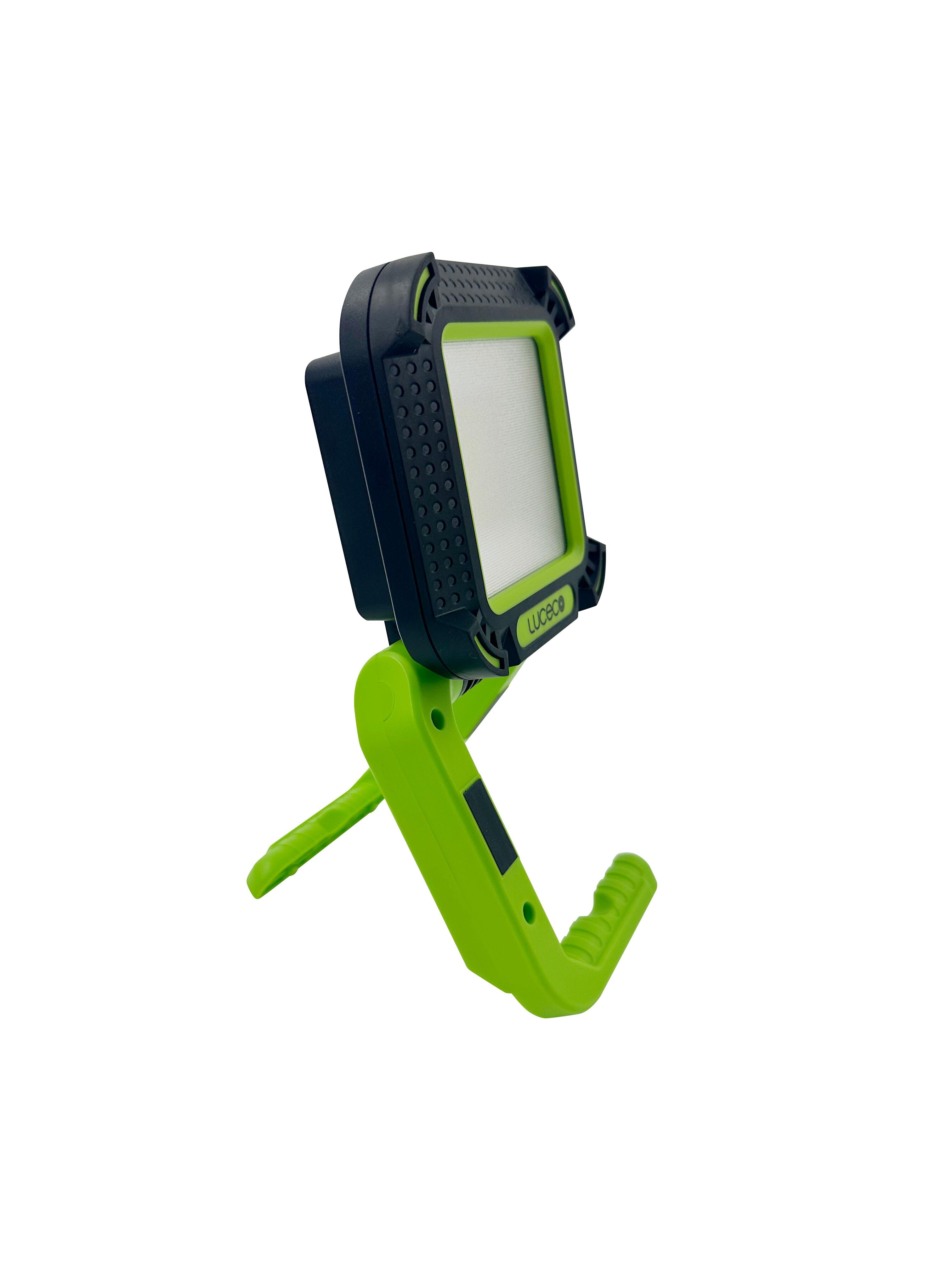 PROYECTOR PORTÁTIL LED 9.5W LUZ FRÍA - 6