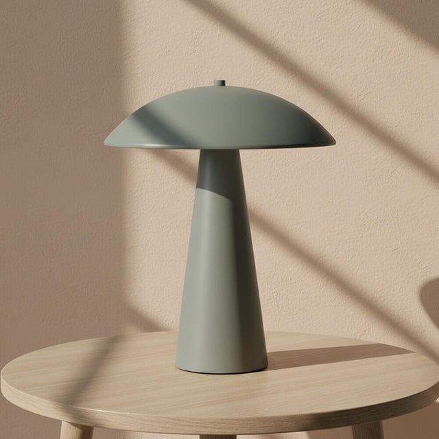 Lámpara de mesa compatible con casquillo G9 Lydia XTRELAMP con estructura y pantalla de acero verde alimentación a red