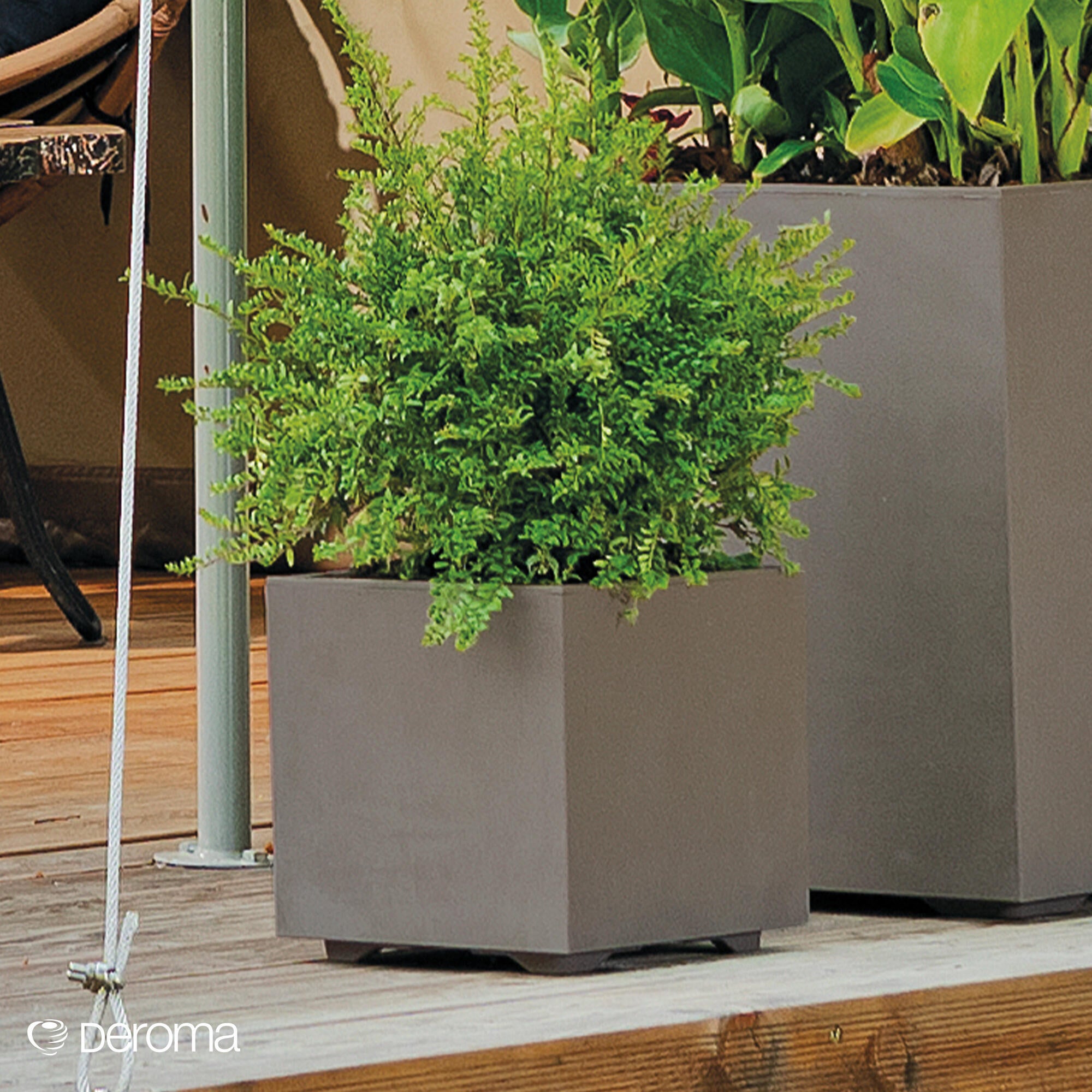Maceta cuadrada de polipropileno DEROMA CUBO MILLENNIUM R SANDSTONE 25cm marrón - 4