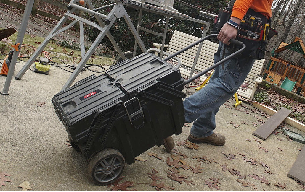 COFRE HERRAMIENTAS CANTILEVER 64.6X37.3X41CM KETER - 10