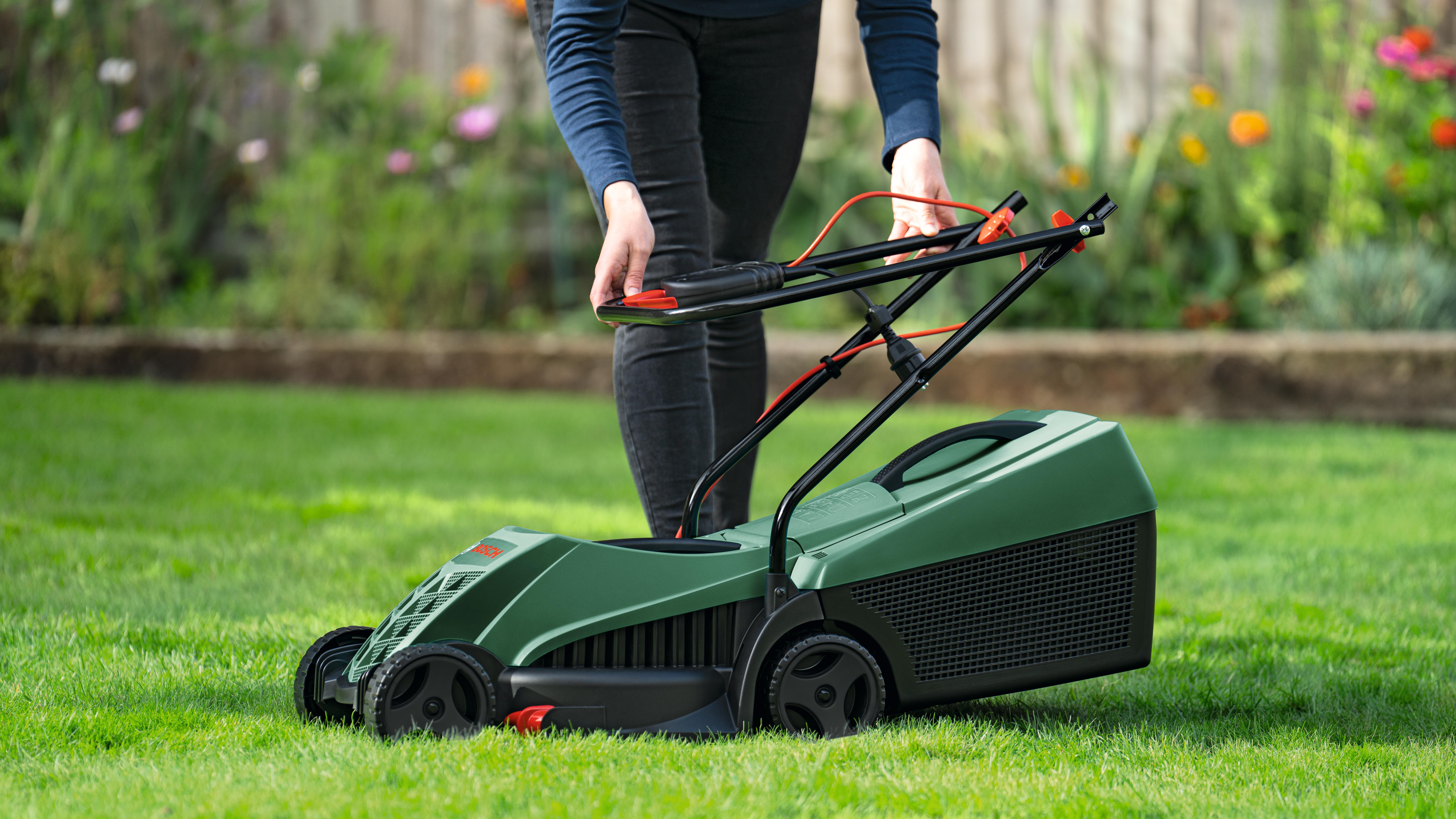 Kosiarka elektryczna EasyRotak 32-215 1200 W 32 cm Bosch