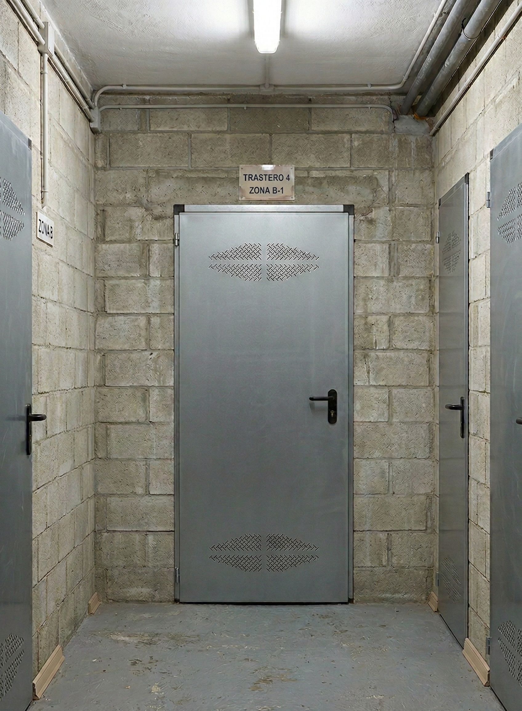 PUERTA SERVICIO MULTIUSO CON REJILLA 79CM REVERSIBLE - 2