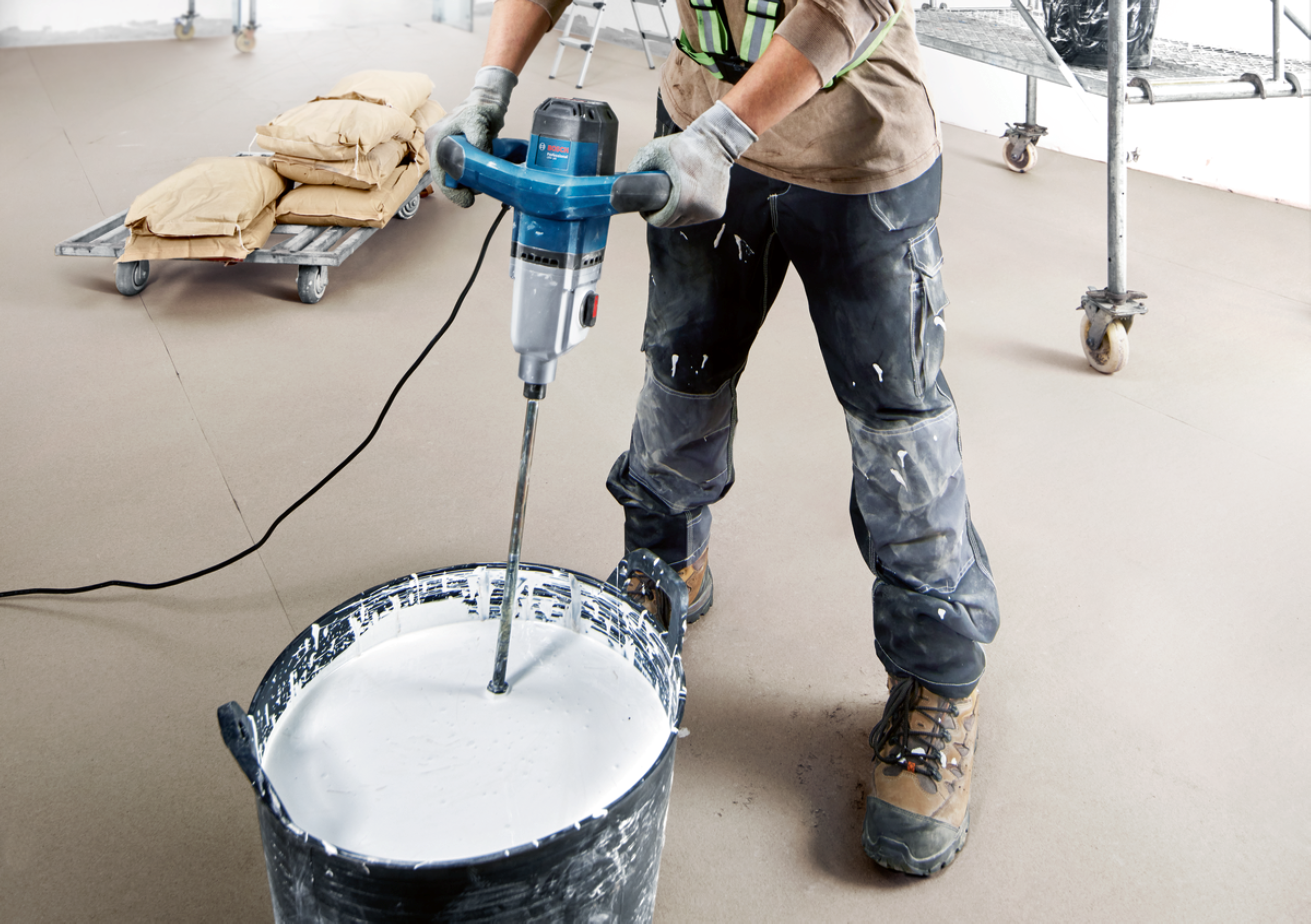 MEZCLADORA DE MORTERO 1400W BOSCH GRW 140 - 5