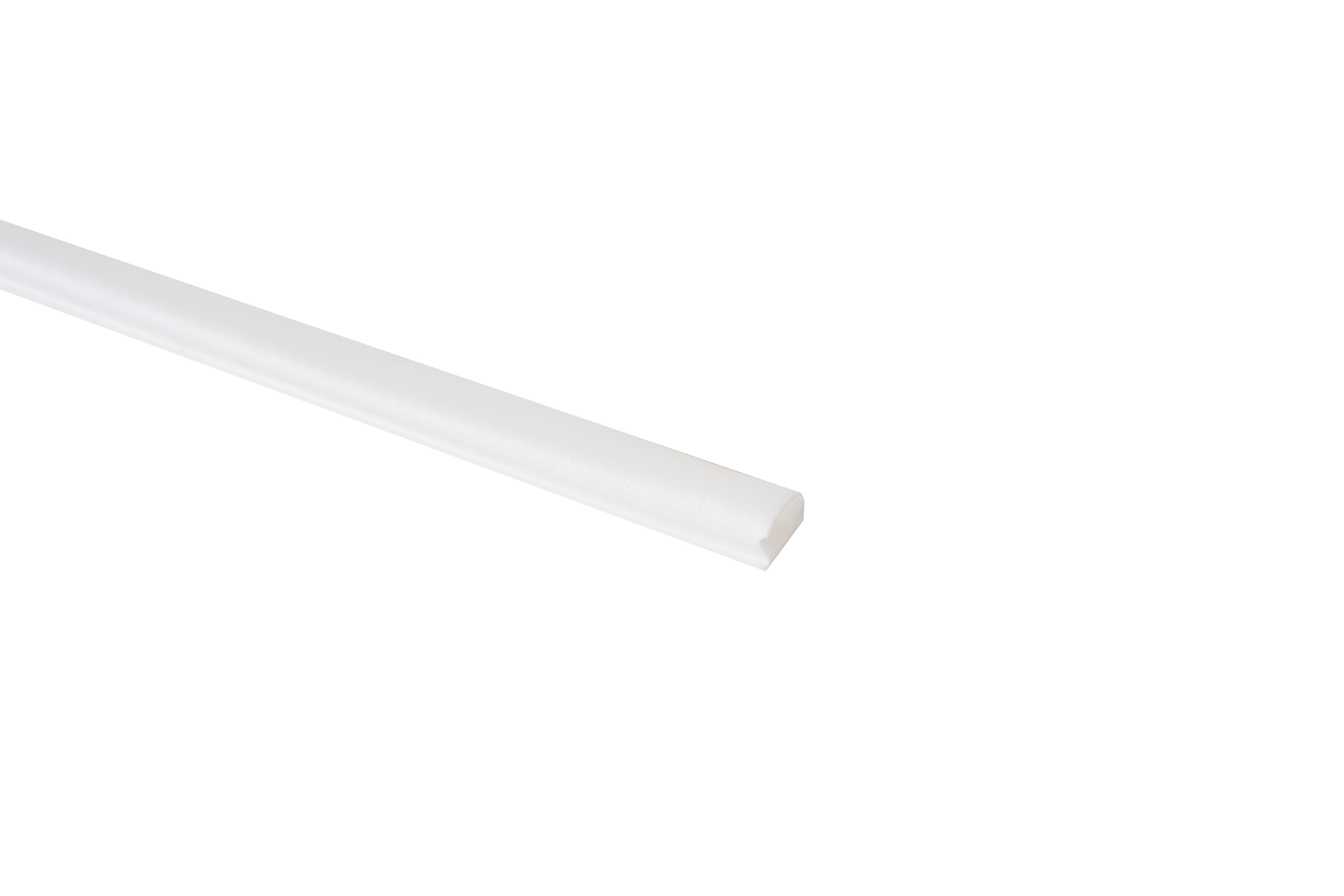 Burlete para ventanas y puertas AXTON adhesivo en color blanco,  9 mm de anchura x 25 m de longitud. Impide el paso del agua. Perfil junta O. Recortable. Tipo de instalación encolado. - 9