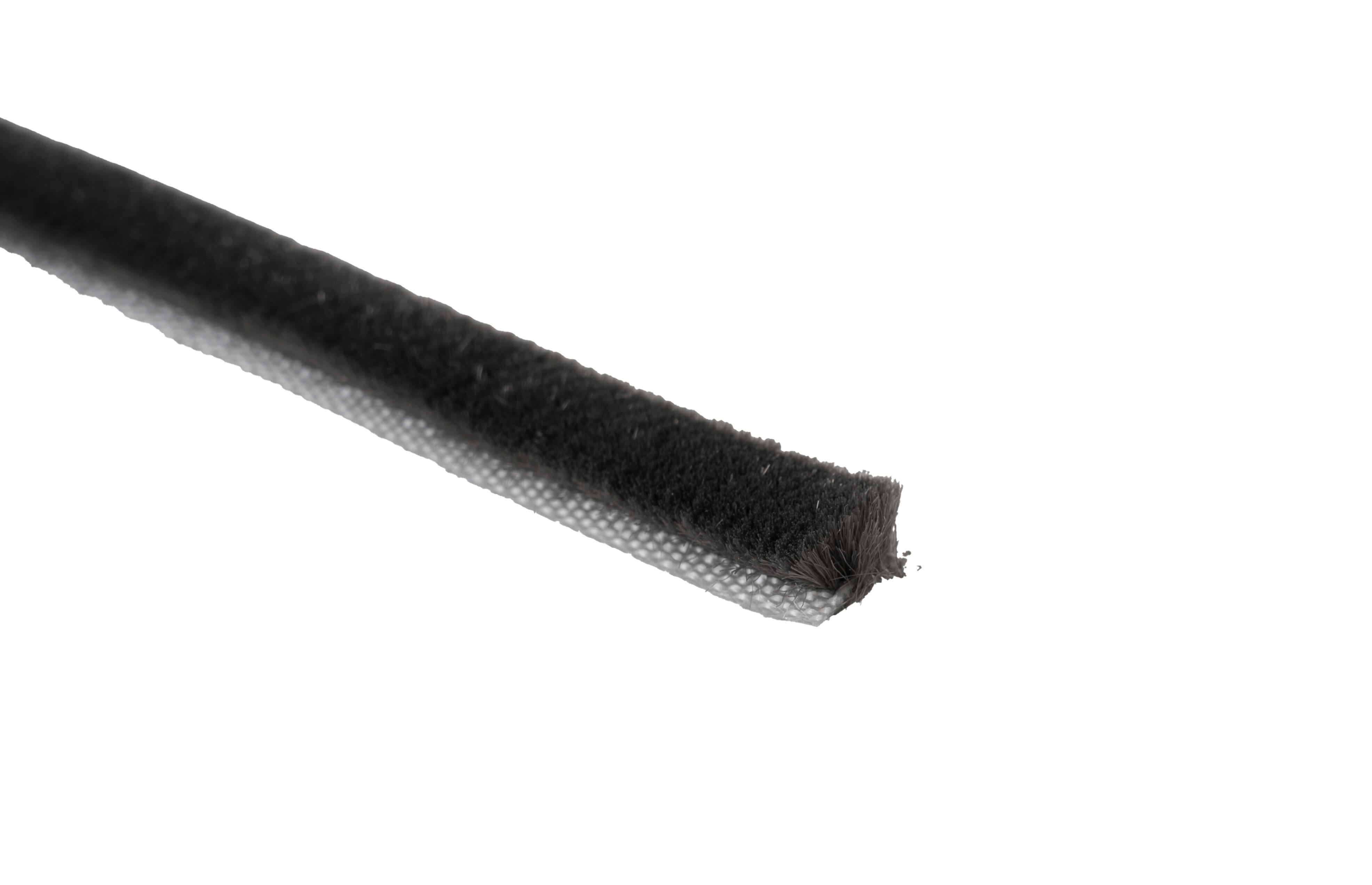 Burlete para ventanas y puertas/correderas AXTON adhesivo en color gris, 9 mm de anchura x 6 m de longitud. Perfil junta ranurado. Recortable. Tipo de instalación encolado.  - 6