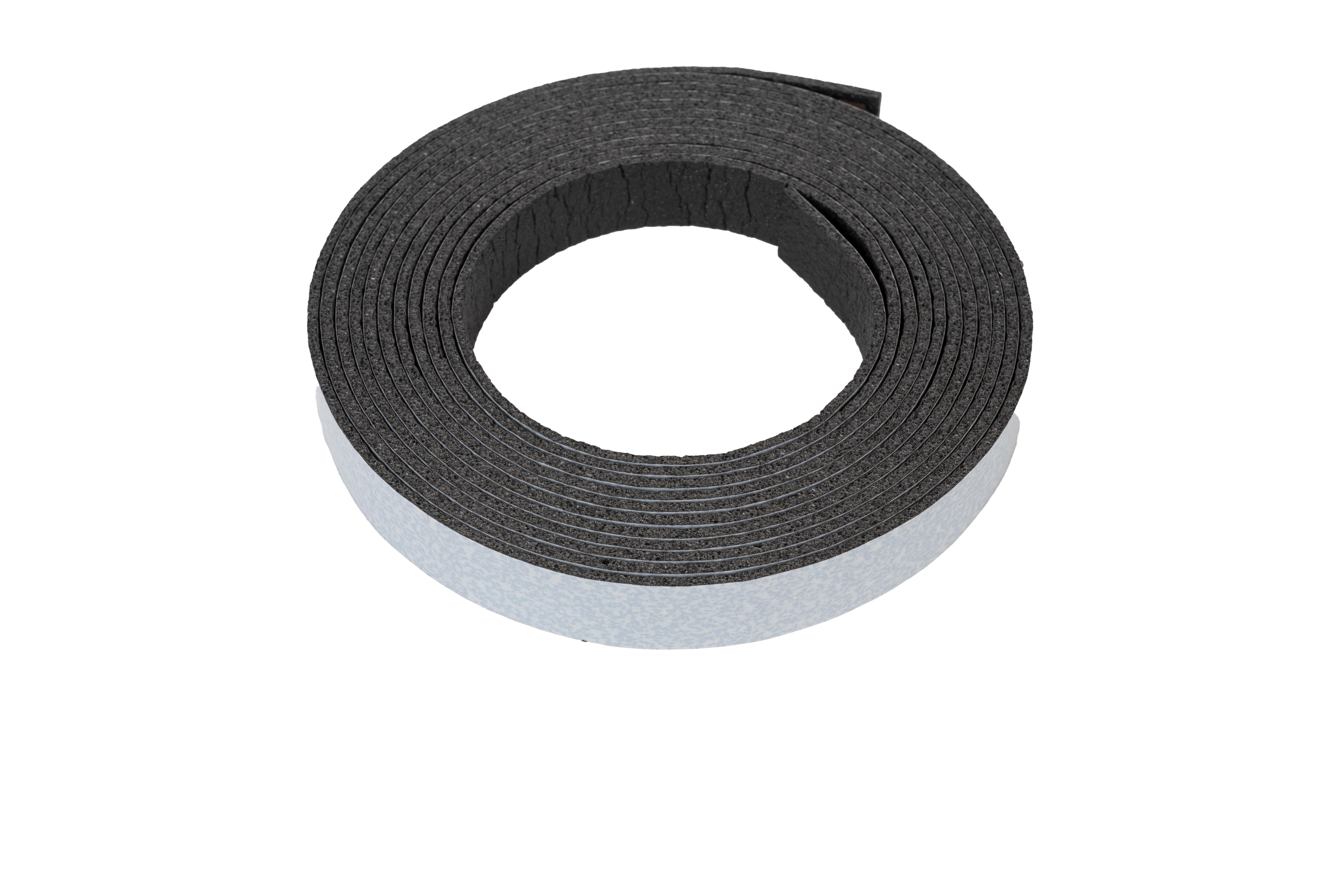 Cinta de espuma protectora contra las intemperies para tuberías  AXTON en color gris, 25 mm de anchura x 5 m de longitud. Impide el paso del agua. Perfil junta plano. Recortable. Tipo de instalación encolado. - 2