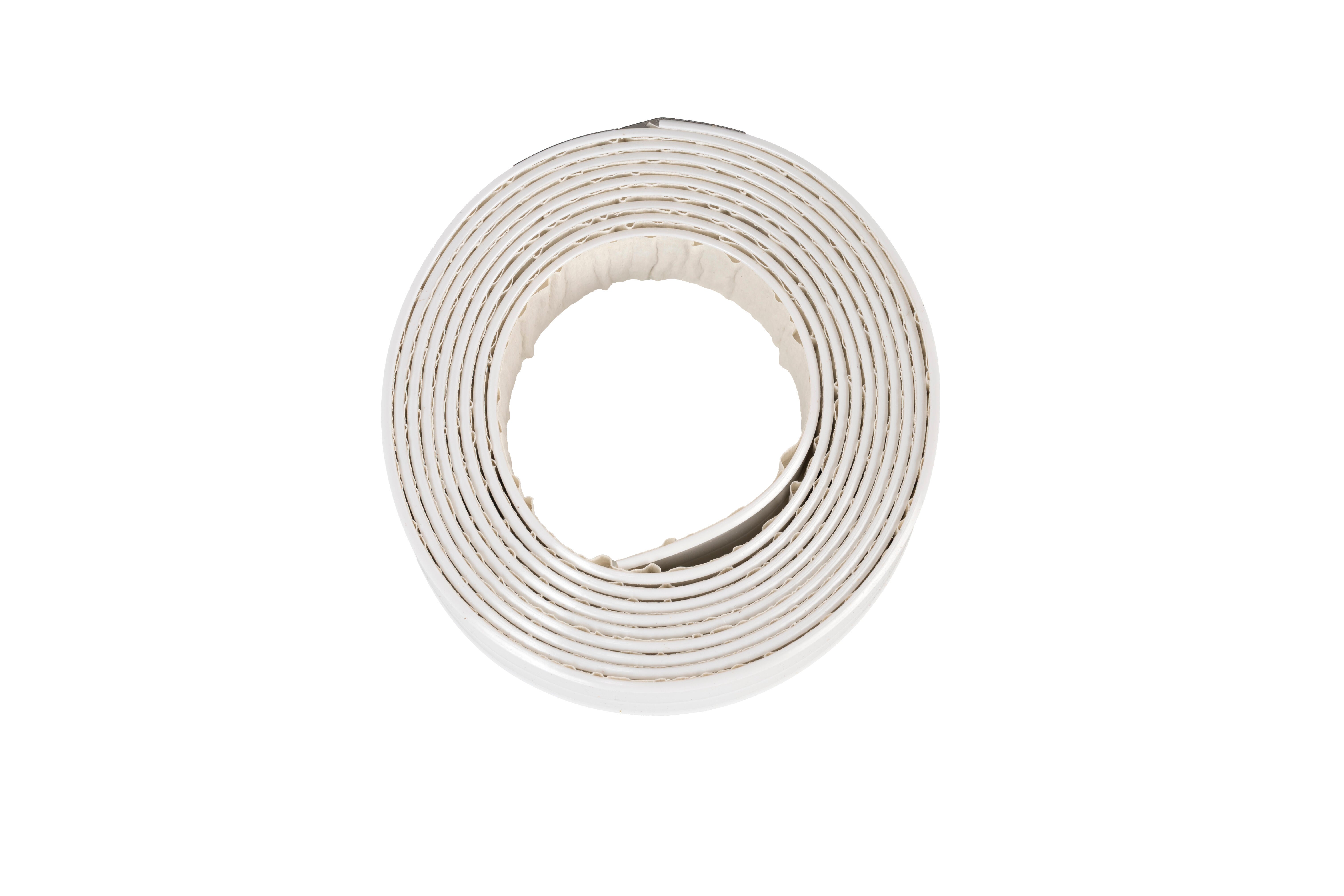Cinta adhesiva de sellado para duchas y baños AXTON en color blanco, 22 mm de anchura x 2.4 m de longitud. Impide el paso del agua. Perfil junta D. Recortable. Tipo de instalación encolado. - 2