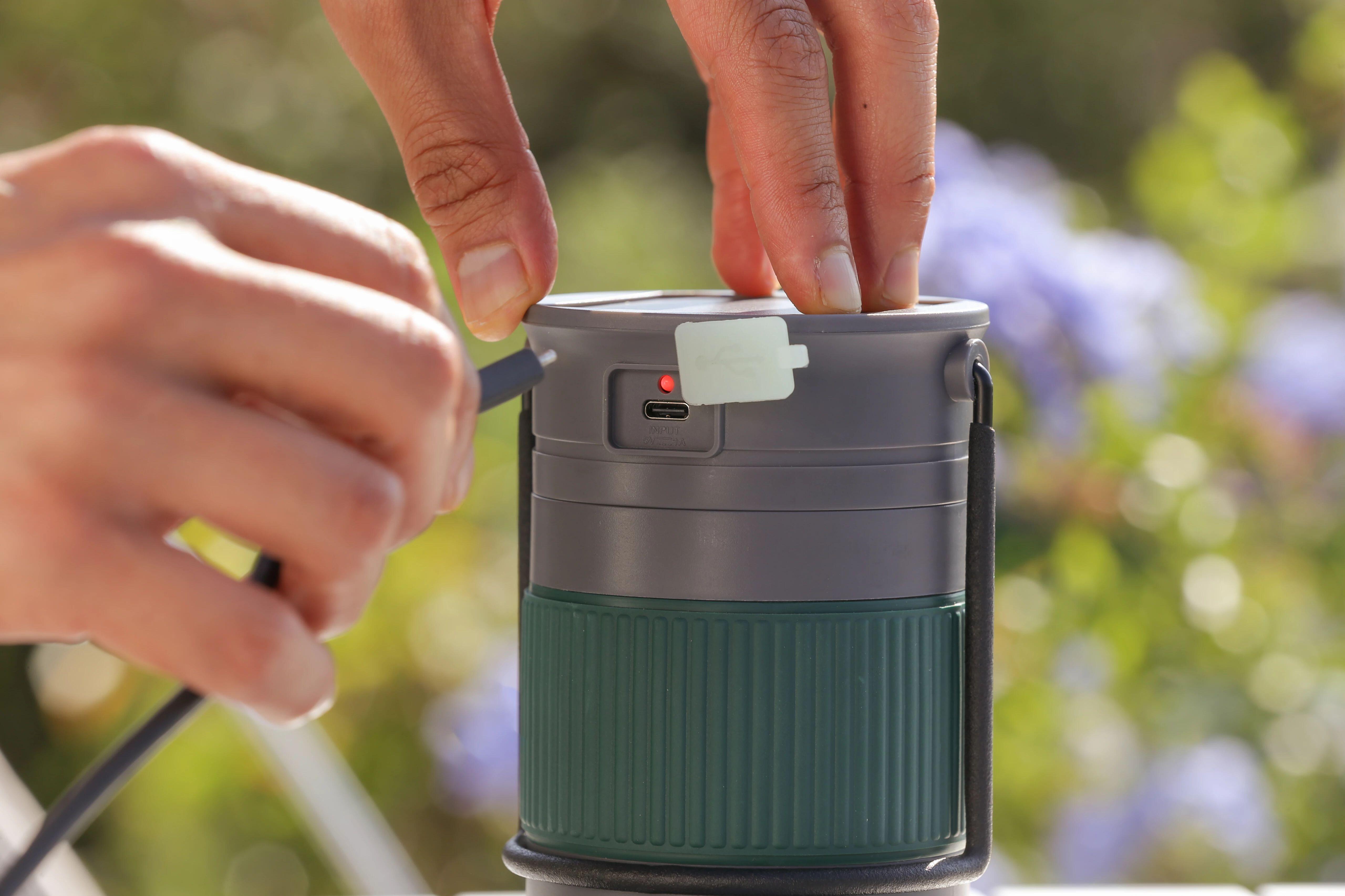 Linterna LED ENERGIZER camping híbrida-solar 500 lúmenes - 18