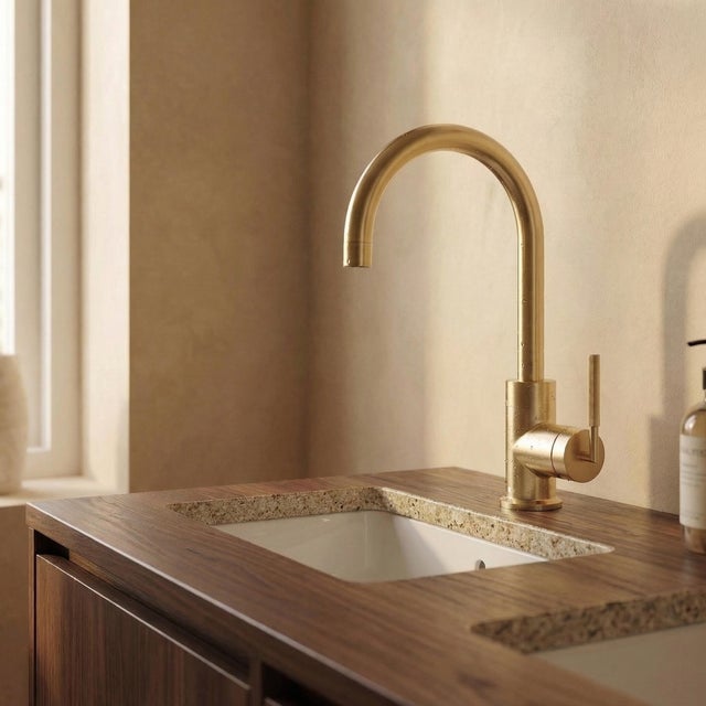 Mitigeur de lavabo or brossé, bec pivotant 360°, bonde incluse, Evoque ESSEBAGNO