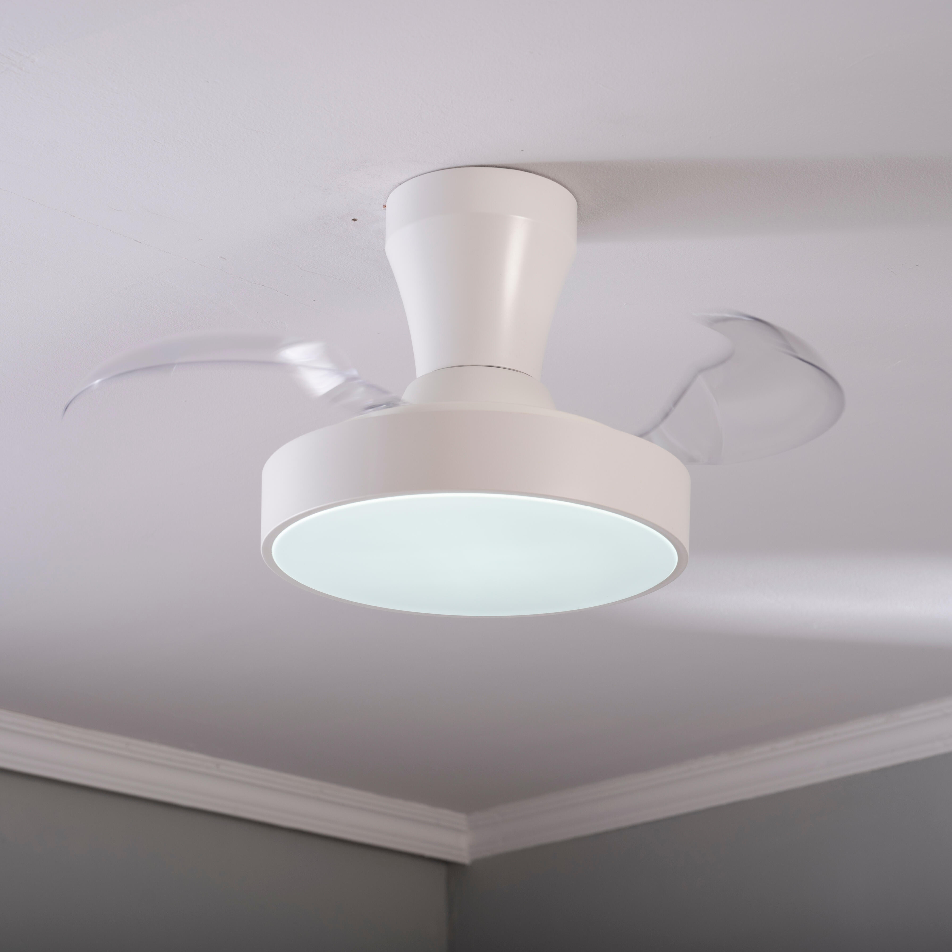 Ventilador de techo con luz silencioso DC 21W con mando ø55 cm Torrent INSPIRE blanco luz CCT 3 aspas retráctiles tipo lámpara| 6 velocidades| modo verano/invierno| temporizador| brisa| recomendado para <13m² - 17
