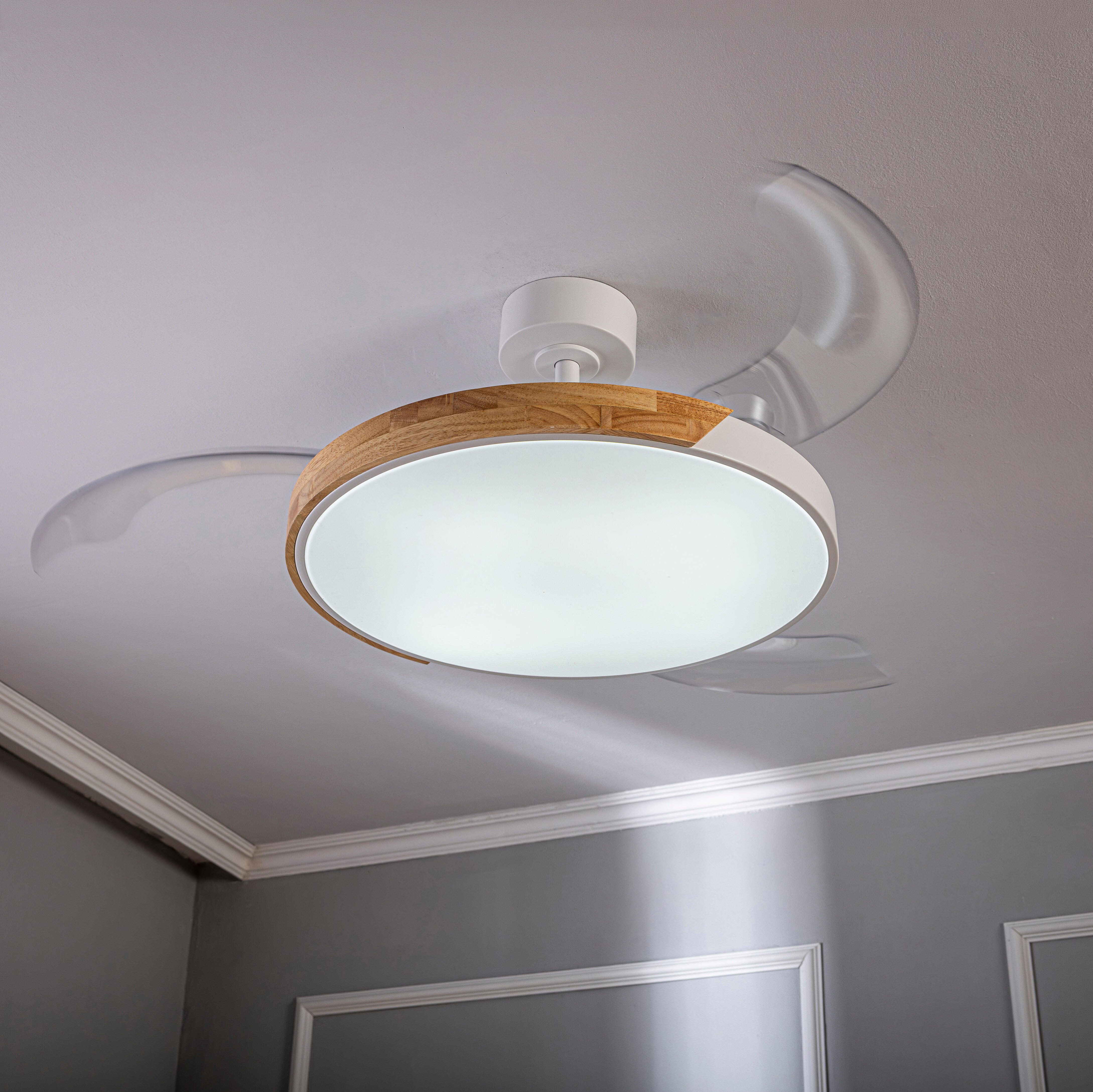 Ventilador de techo con luz silencioso DC 30W con mando ø122 cm Furtuna INSPIRE blanco luz CCT 3 aspas retráctiles tipo lámpara| 6 velocidades| modo verano/invierno| temporizador| brisa| recomendado de 20 a 40m² - 18