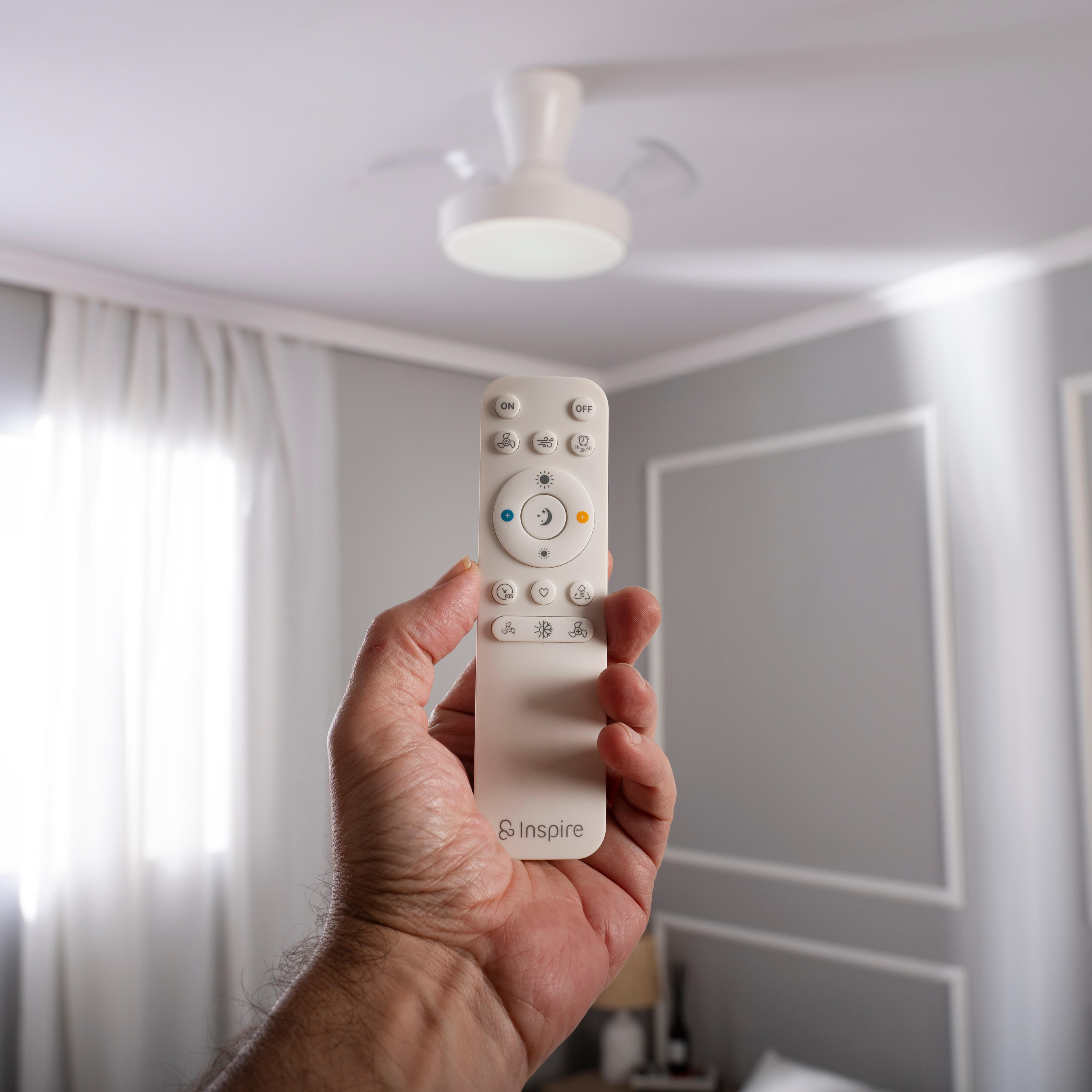 Ventilador de techo con luz silencioso DC 21W con mando ø55 cm Torrent INSPIRE blanco luz CCT 3 aspas retráctiles tipo lámpara| 6 velocidades| modo verano/invierno| temporizador| brisa| recomendado para <13m² - 4