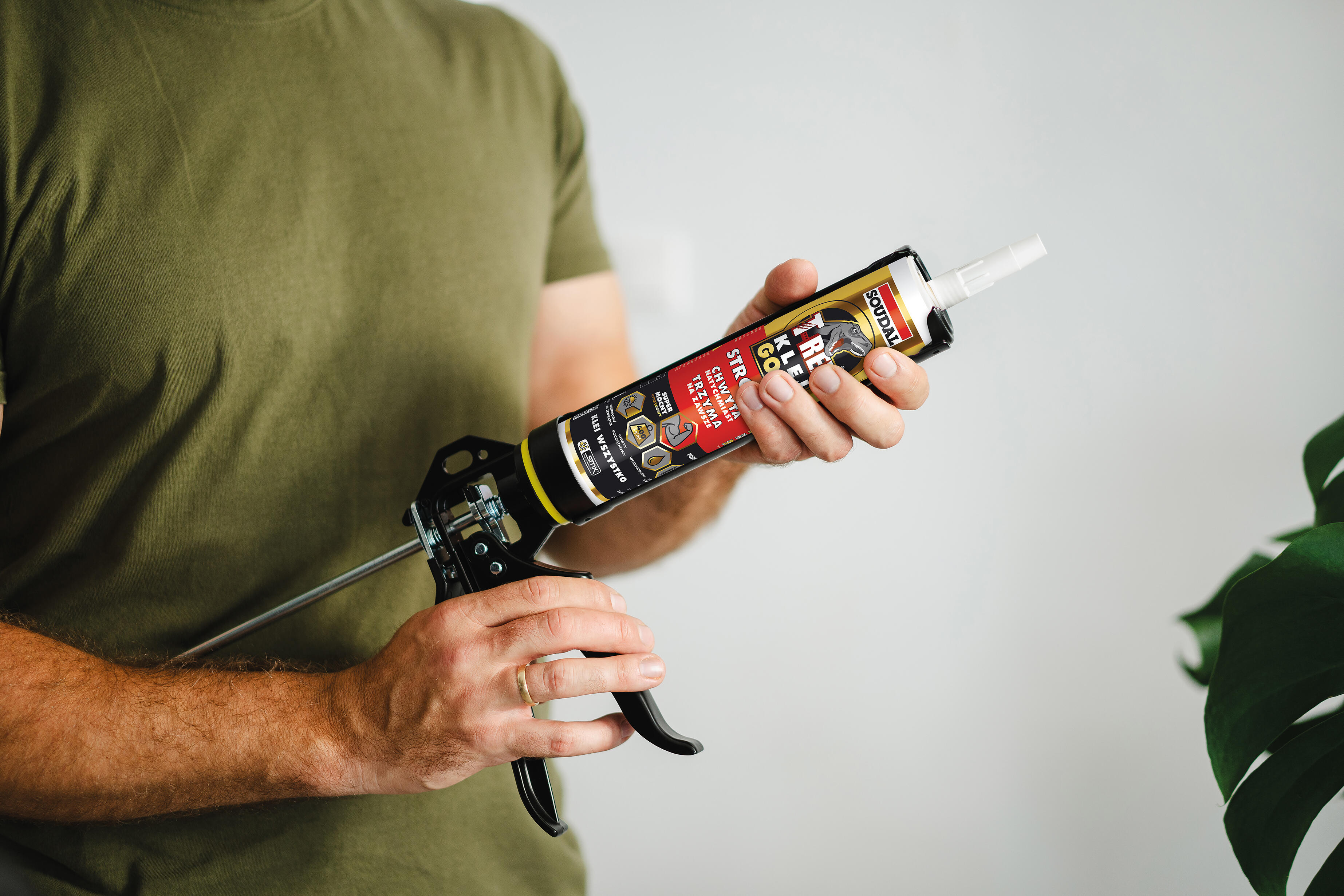 Klej hybrydowy T-REX GOLD Strong 290 ml SOUDAL - 3