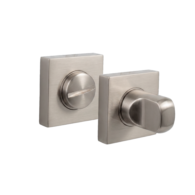 Condena de puerta cuadrada en zamak color níquel de 34mm