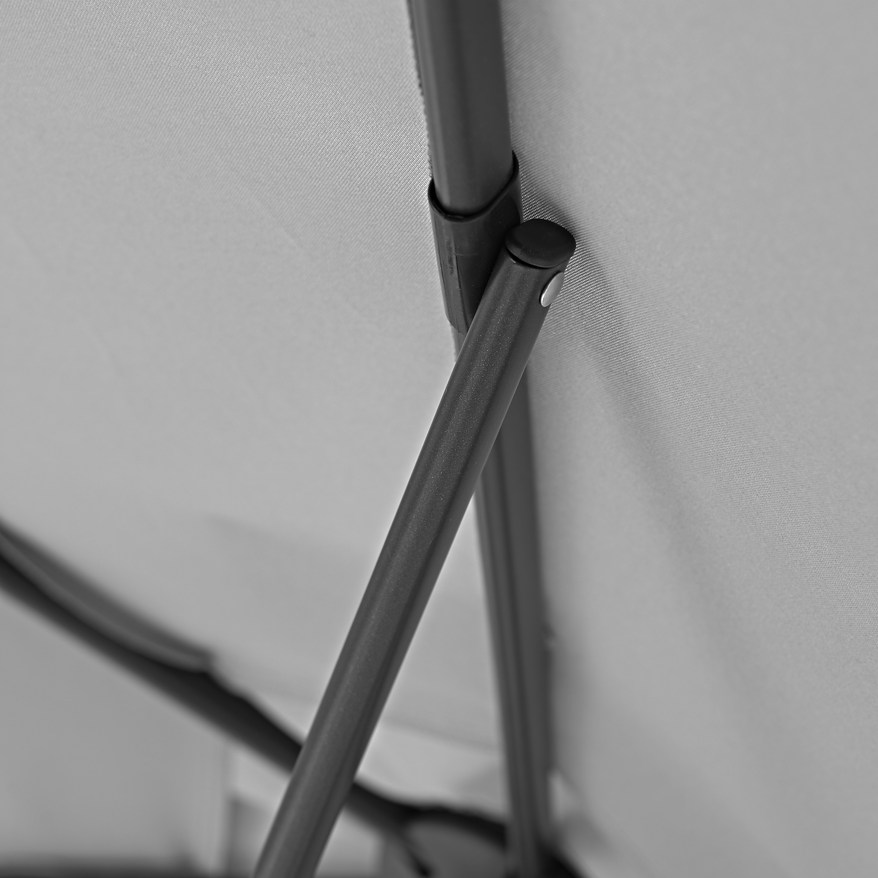 Ombrellone a palo centrale grigio Polar con telo esagonale grigio L 262 x P 262 x H 231 cm - 8