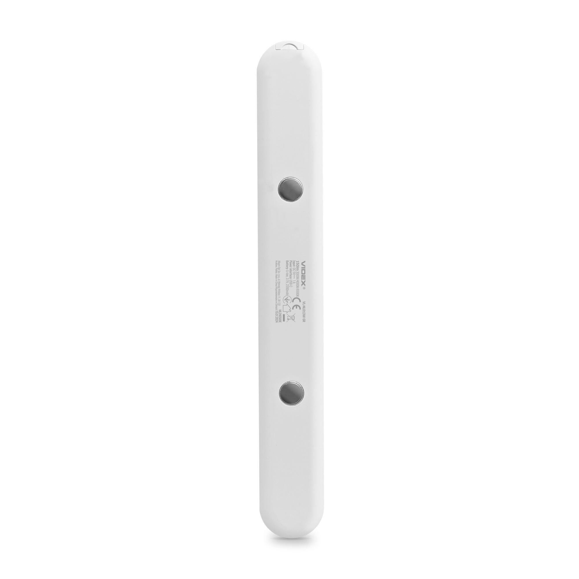 Lampka LED podszafkowa z czujnikiem 1,5W - 3