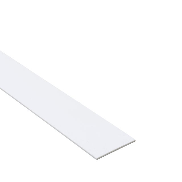 Płaskownik PCV bialy 40x2mm 1m