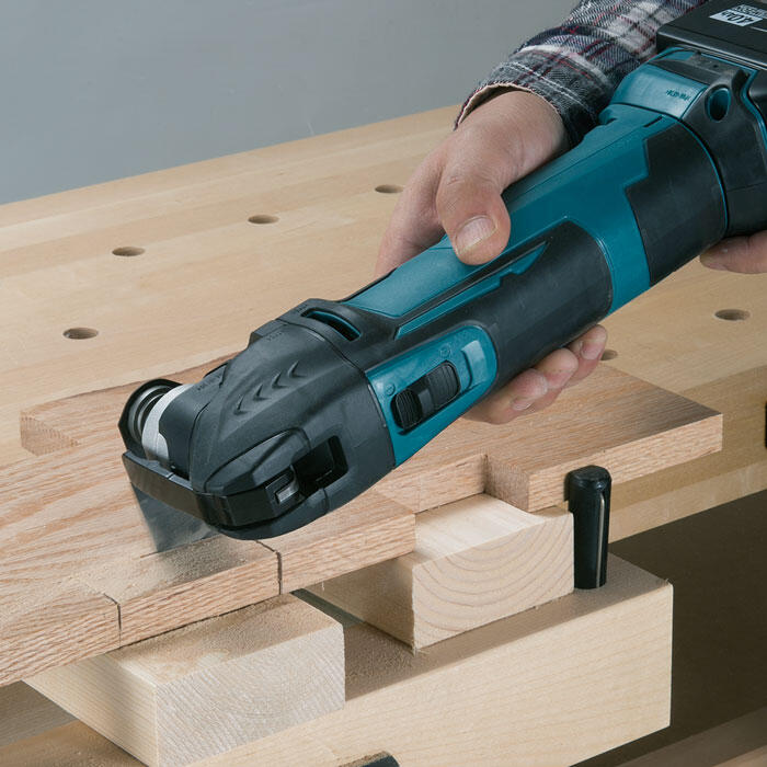 Urządzenie wielofunkcyjne 18V DTM51RFJX1 Makita / 2 x 3,0Ah - 2