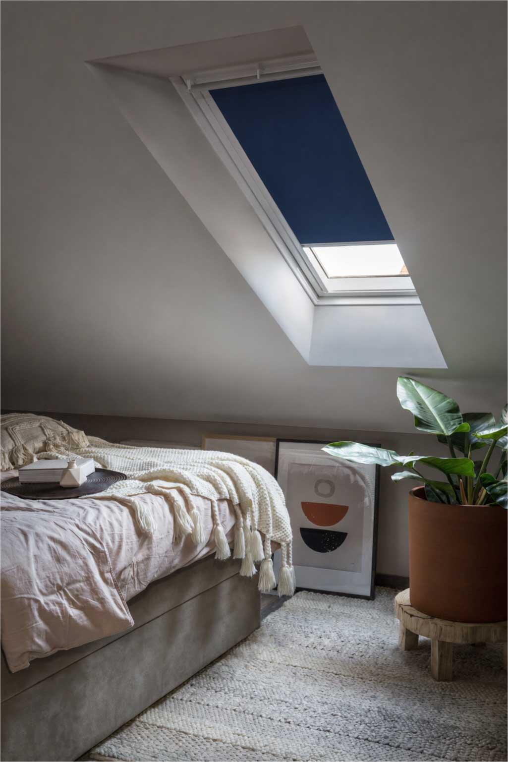 Store fenêtre de toit VELUX occultant bleu DKL CK02 1100S, cadre gris - 6