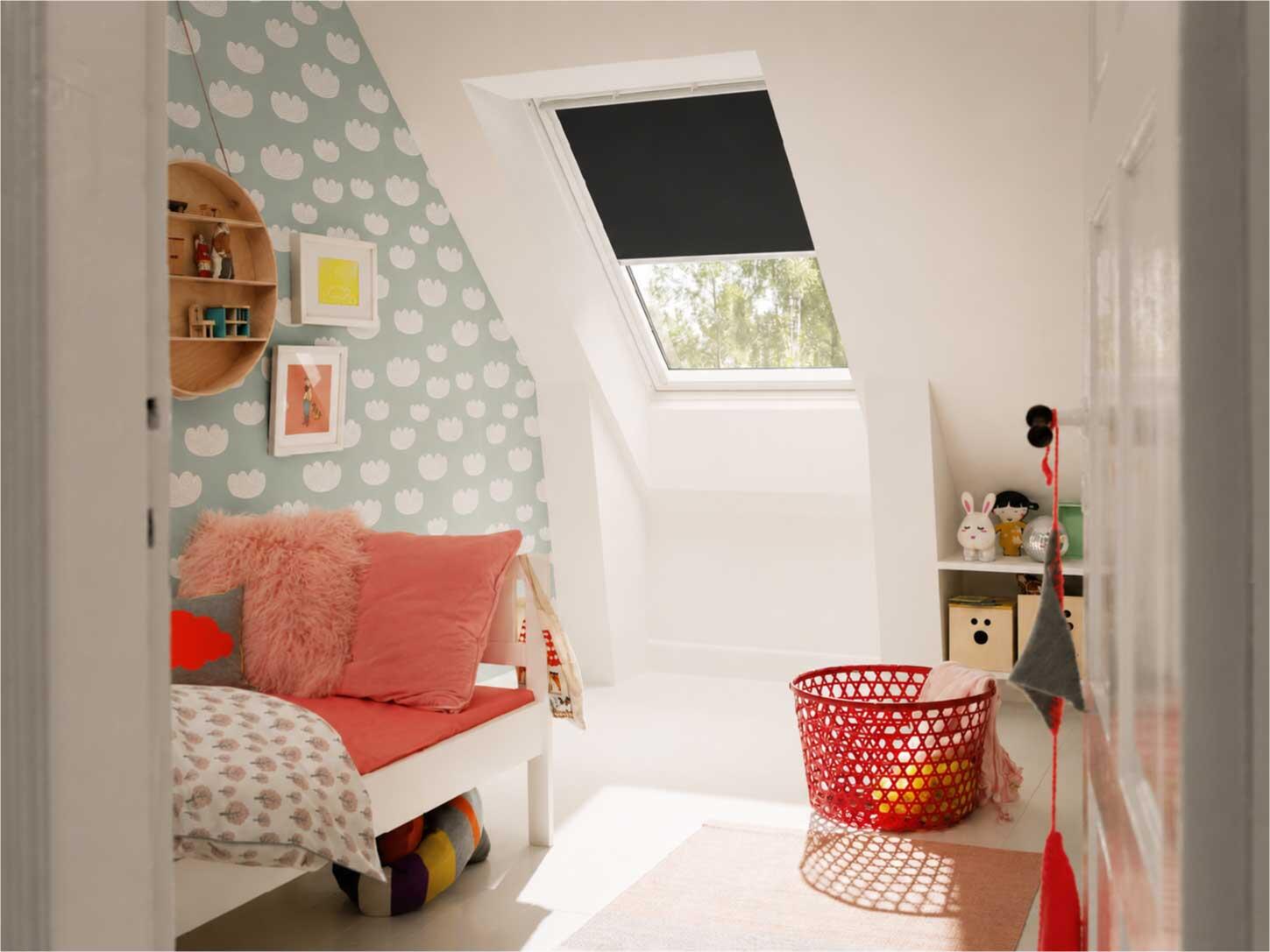 Store fenêtre de toit VELUX occultant noir DKL MK08 3009S, cadre gris - 4