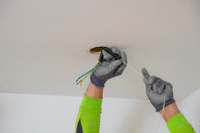 instalar focos empotrables
