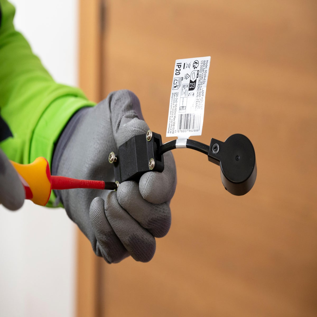 instalar conector para focos empotrables
