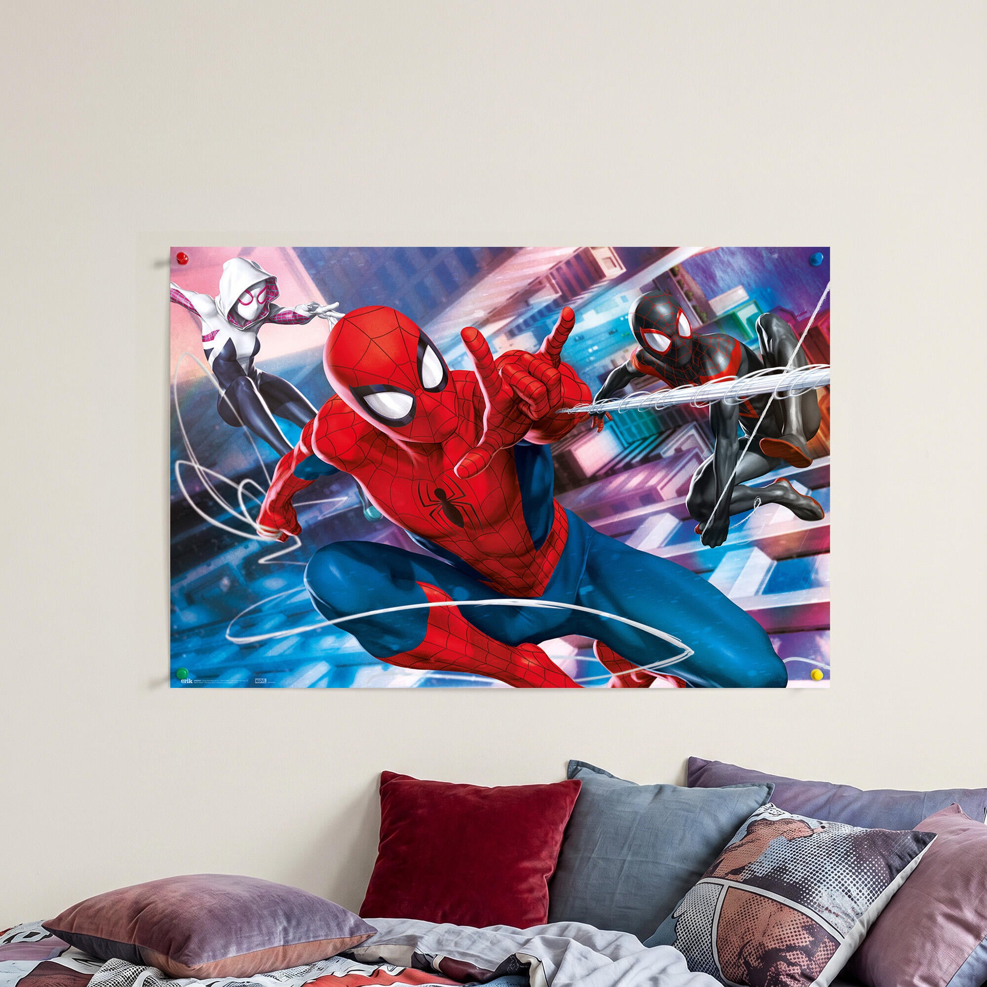 Póster Cine rectangular de 61 x 91.5 cm. Papel Marvel Spiderman Peter, Miles & Gwen multicolor - 4