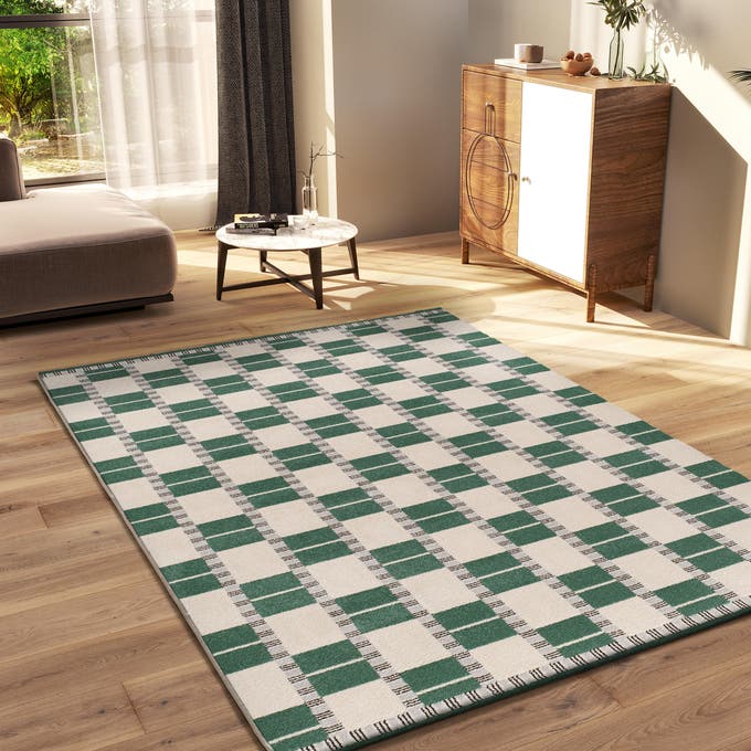 alfombras verdes y blancas