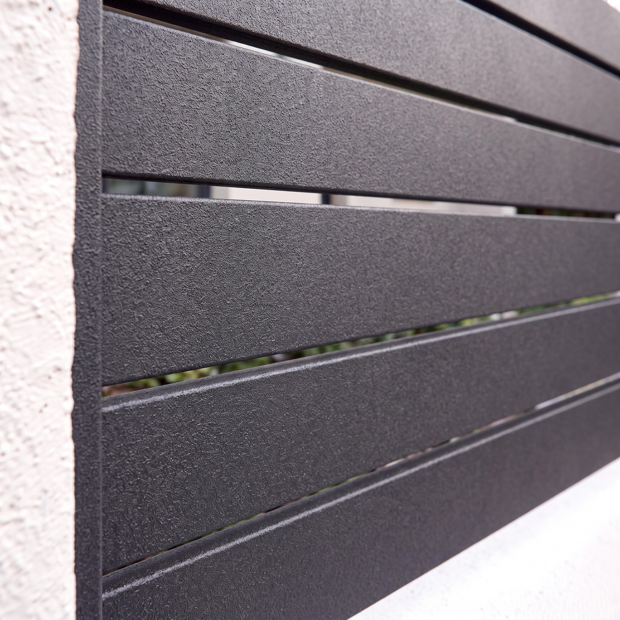 Pintura exterior color negro para aluminio, acero inoxidable, acero, hierro, cancela EUROTEX brillante 4L aplicación directa sobre el óxido - 4