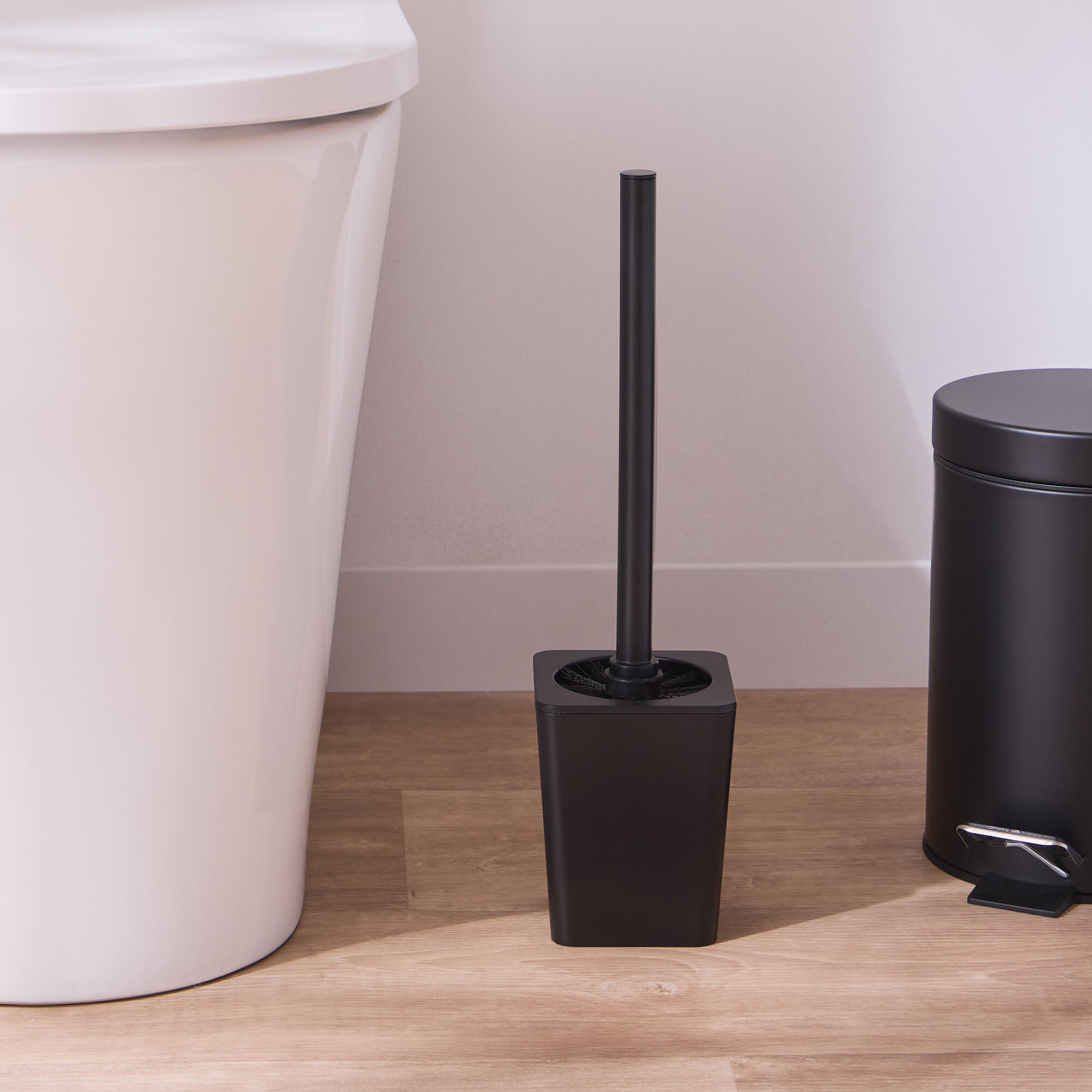 Portascopino Essential H 38.6 cm in polistirene nero - 2