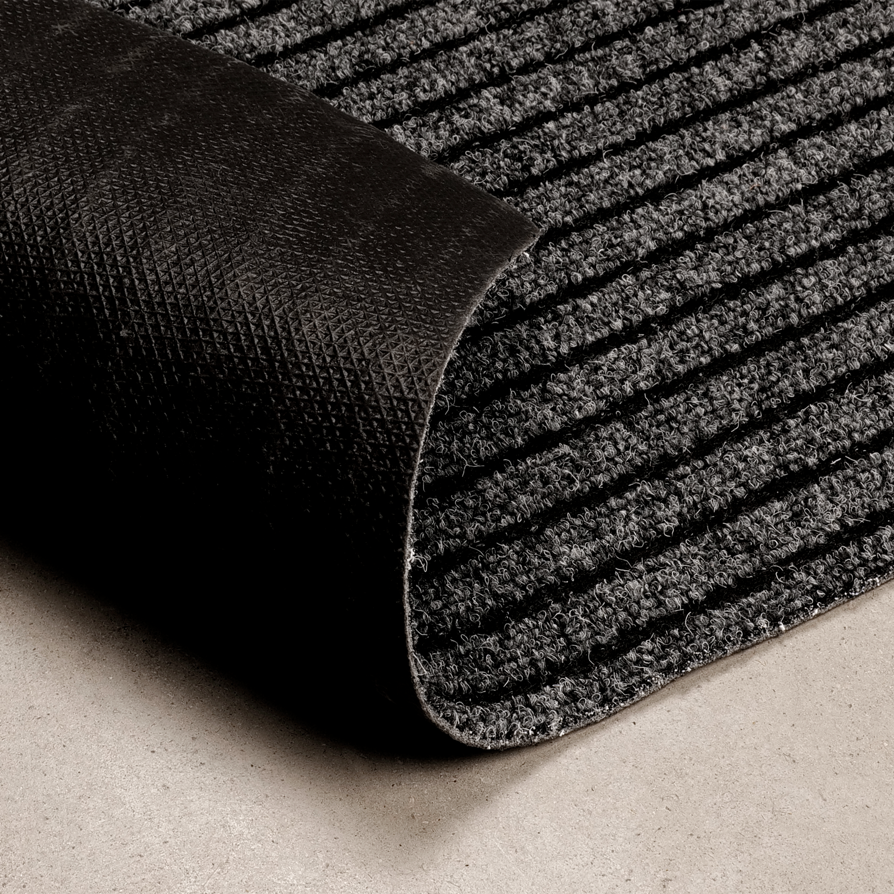 Felpudo polipropileno Basic Nolan INSPIRE gris 40 x60 cm - 4