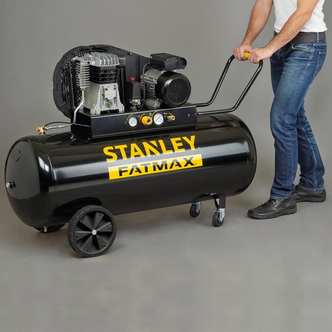 VITO - Compressore a cinghia 2,5 CV / 100 L 1,9 kW 230 V AC Pressione 8 Bar MAX VITO - Compressore a cinghia 2,5 CV / 100 L 1,9 kW 230 V AC Pressione 8 Bar MAX