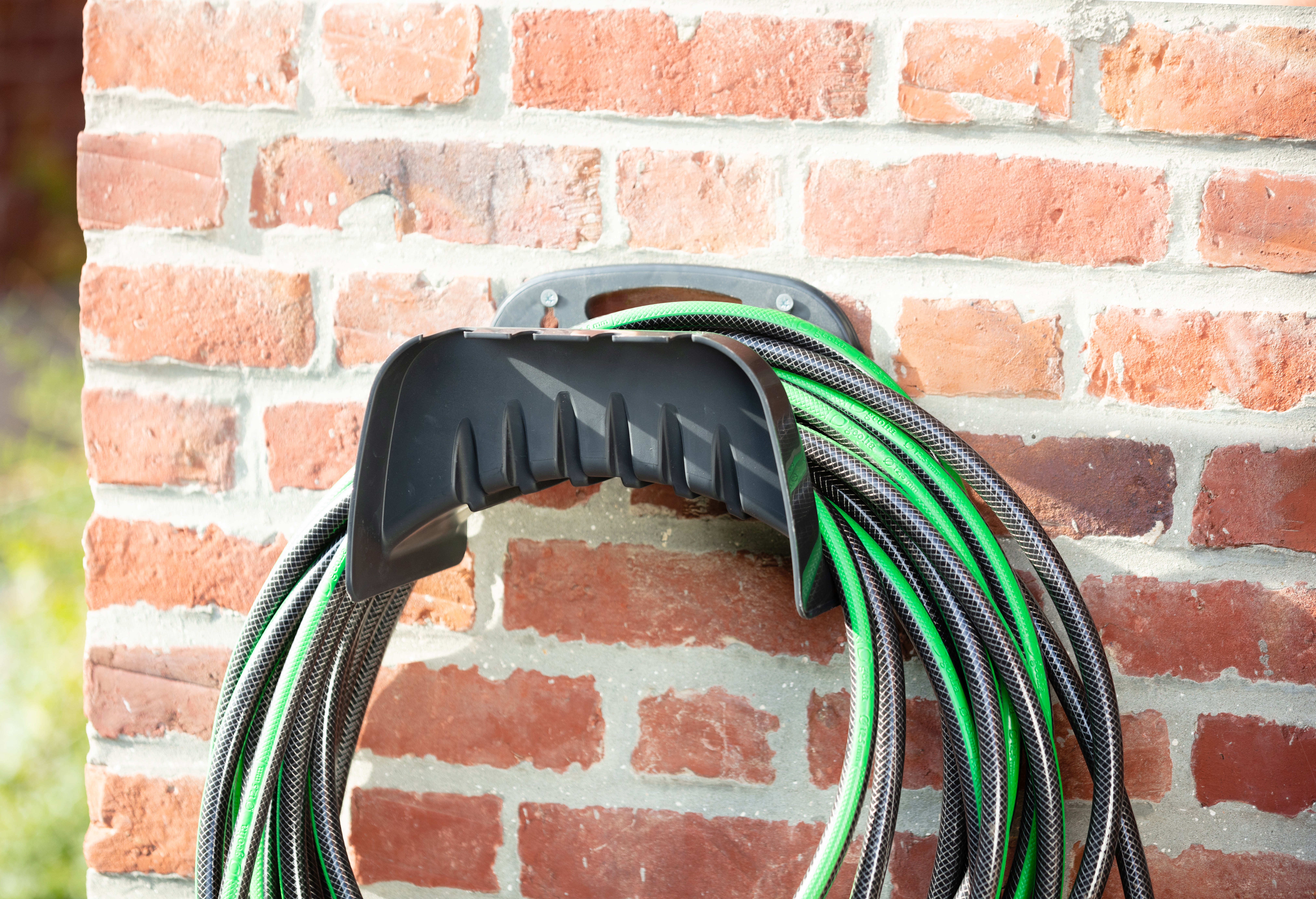 Wieszak naścienny na wąż ogrodowy Geolia - 2