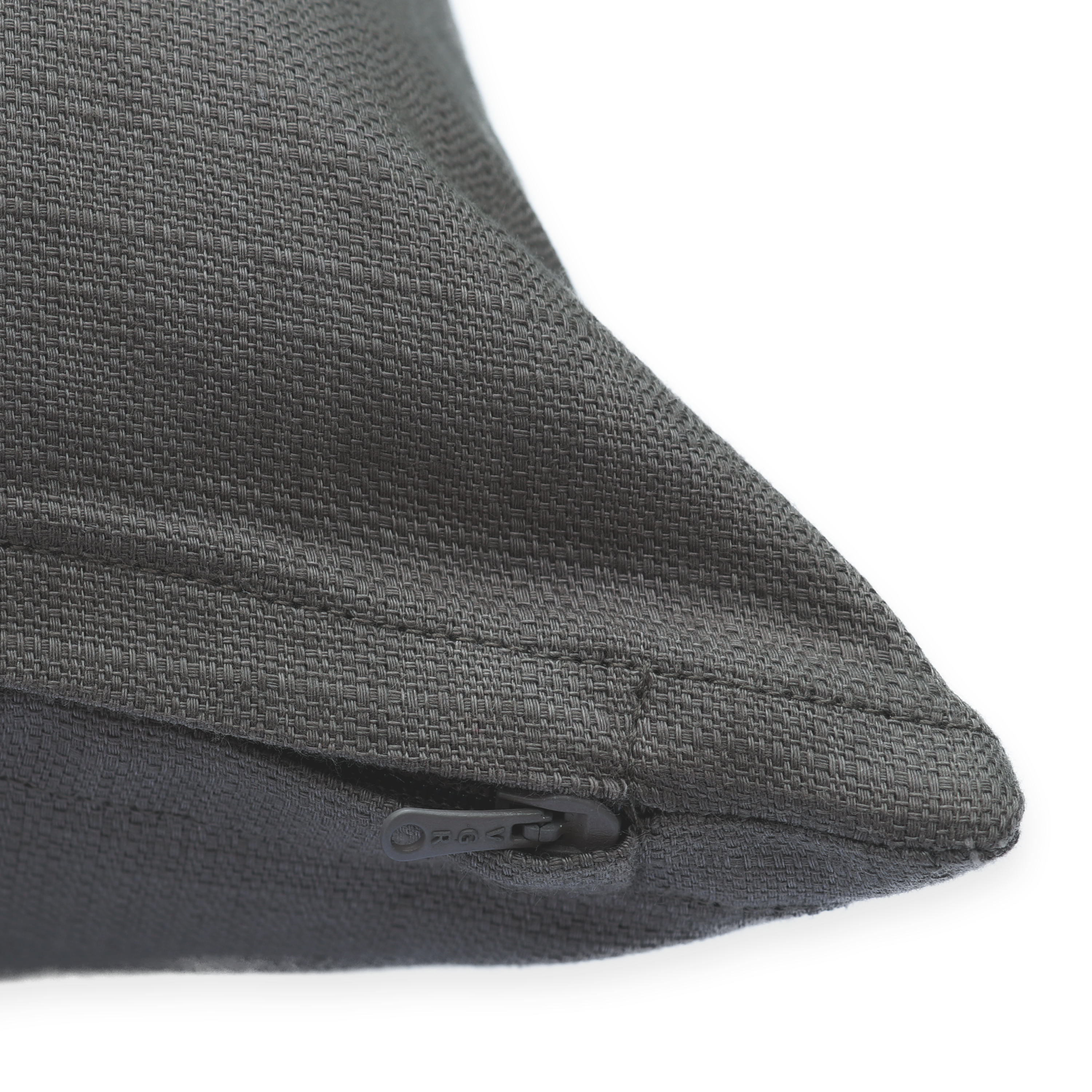 Coussin Leya, 100% coton biologique, gris foncé l.45 x H.45 cm INSPIRE - 3