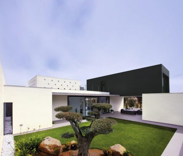 Piastrella da pavimento e rivestimento interno 50 x 100 cm Sp. 3.5 mm rettificato Basic in gres porcellanato nero opaco traffico intenso (pei 4/5) R9