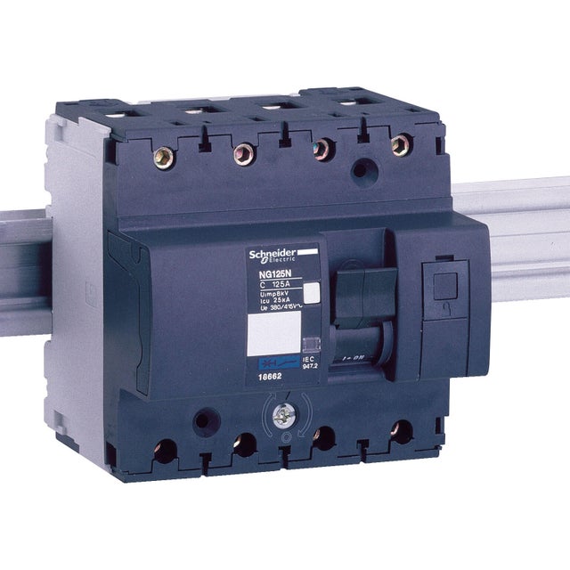 Interruttore magnetotermico SCHNEIDER 4P 32A  4M 230V