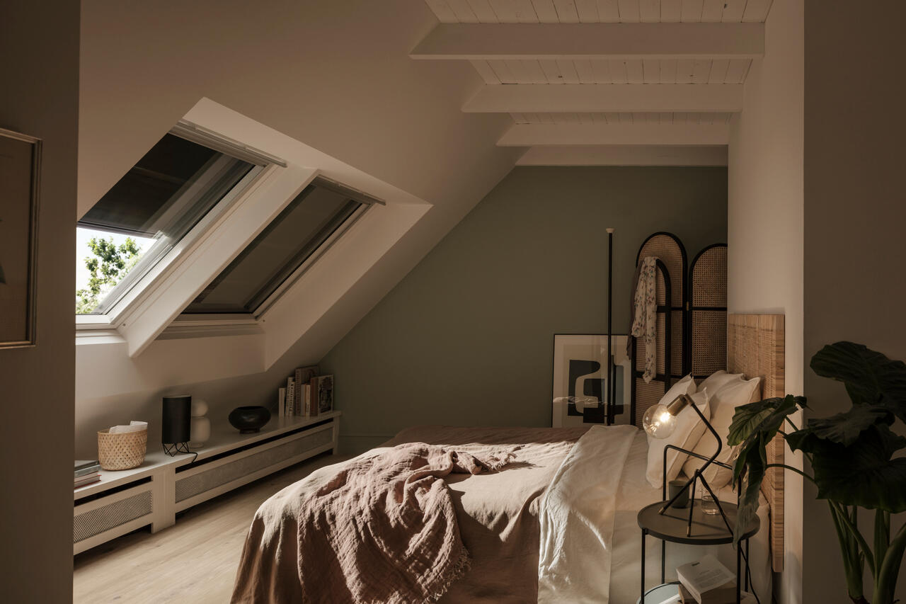 Estore exterior macia Velux SSS CK04 0000SA 55x98 cm preto - 8