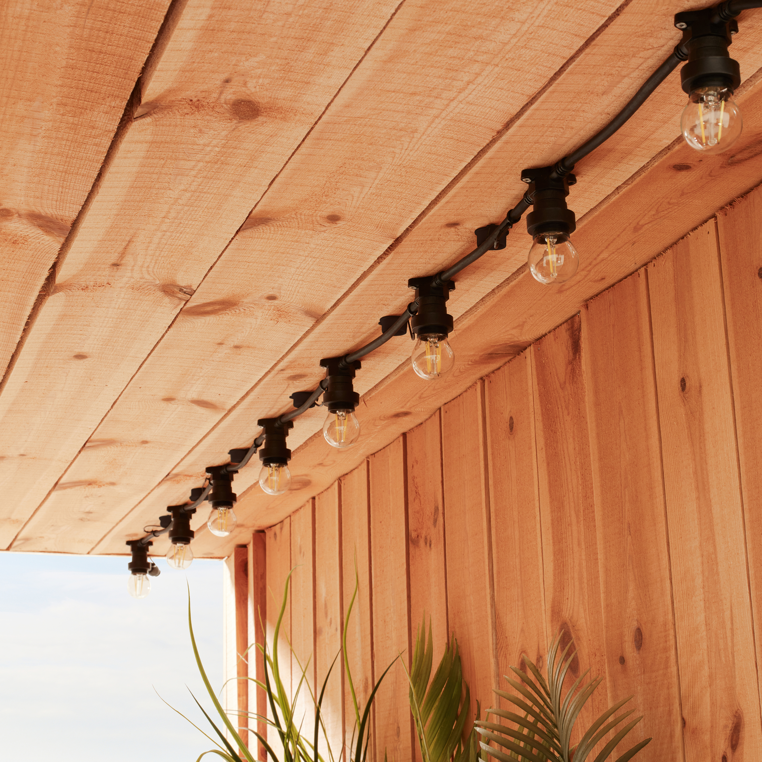 Grinalda Inspire segoya IP44 E27 10L 5m extensível preto - 14