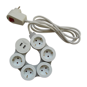 Regleta De Enchufes Con 5 Tomas Y 4 USB - Interruptores Individuales, Protección Sobretensión 3680W